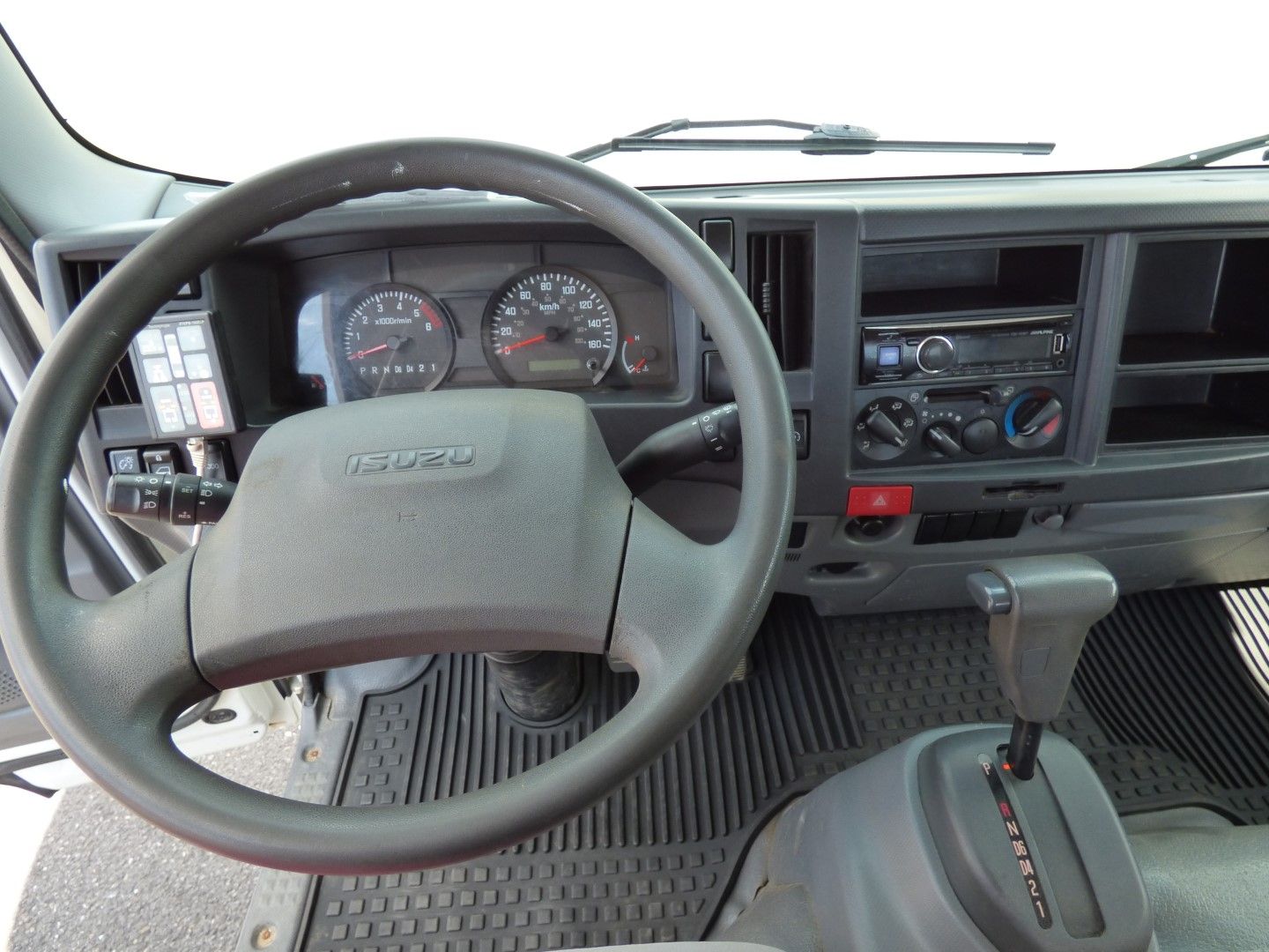 Isuzu NPR HD 2016 - Image 10