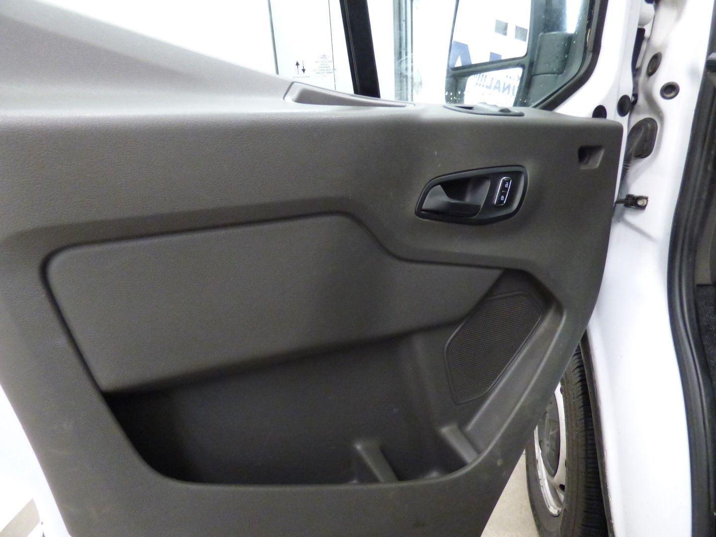 Ford Transit 2022 - Image 21