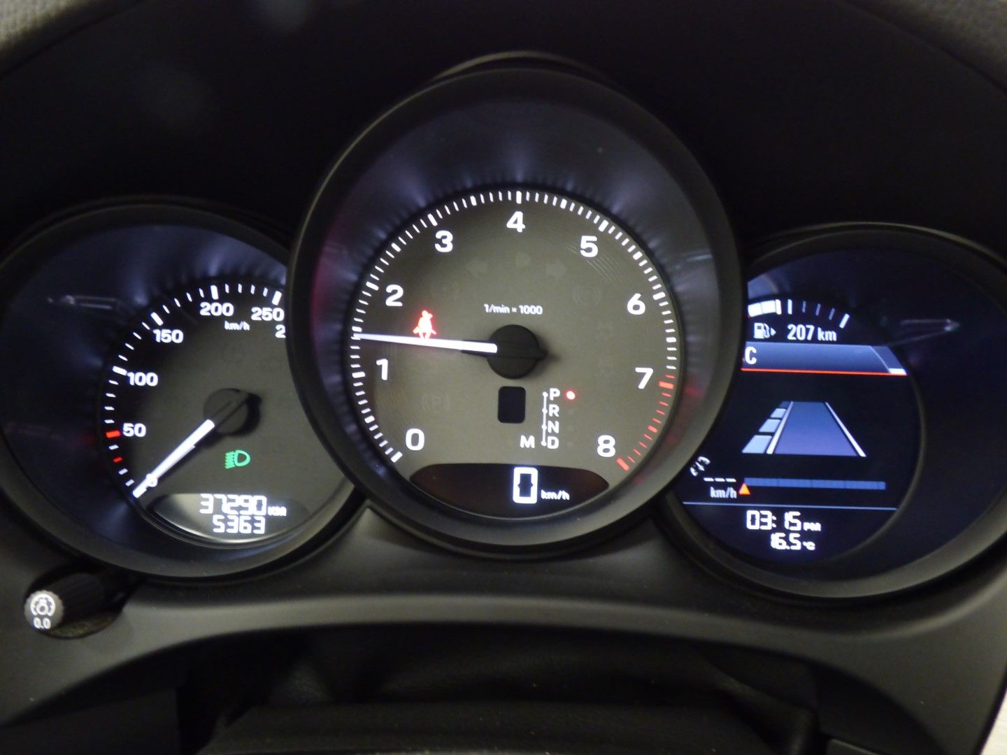 Porsche Macan 2023 - Image 9