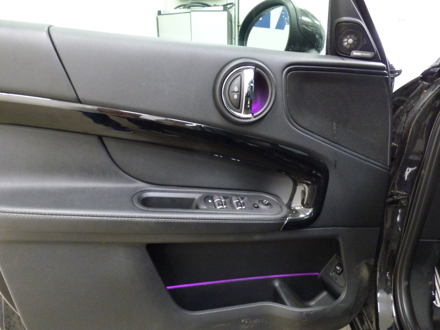 Mini Countryman 2019 - Image 26