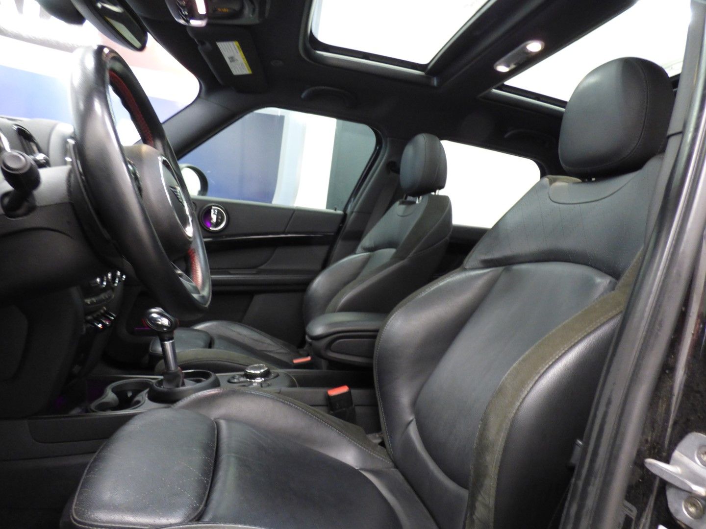 Mini Countryman 2019 - Image 17
