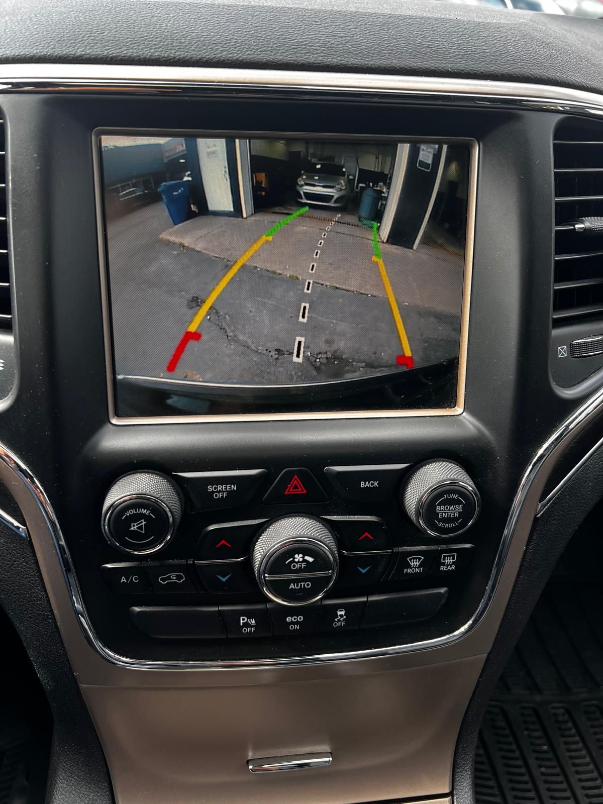 Jeep Grand Cherokee 2015 - Image 15