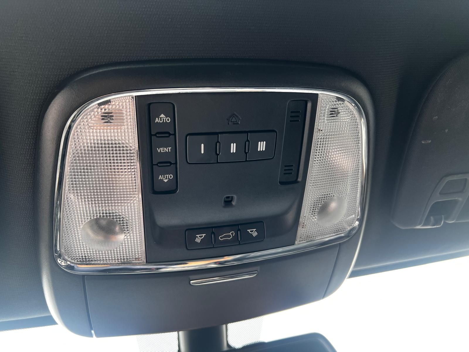 Jeep Grand Cherokee 2015 - Image 21