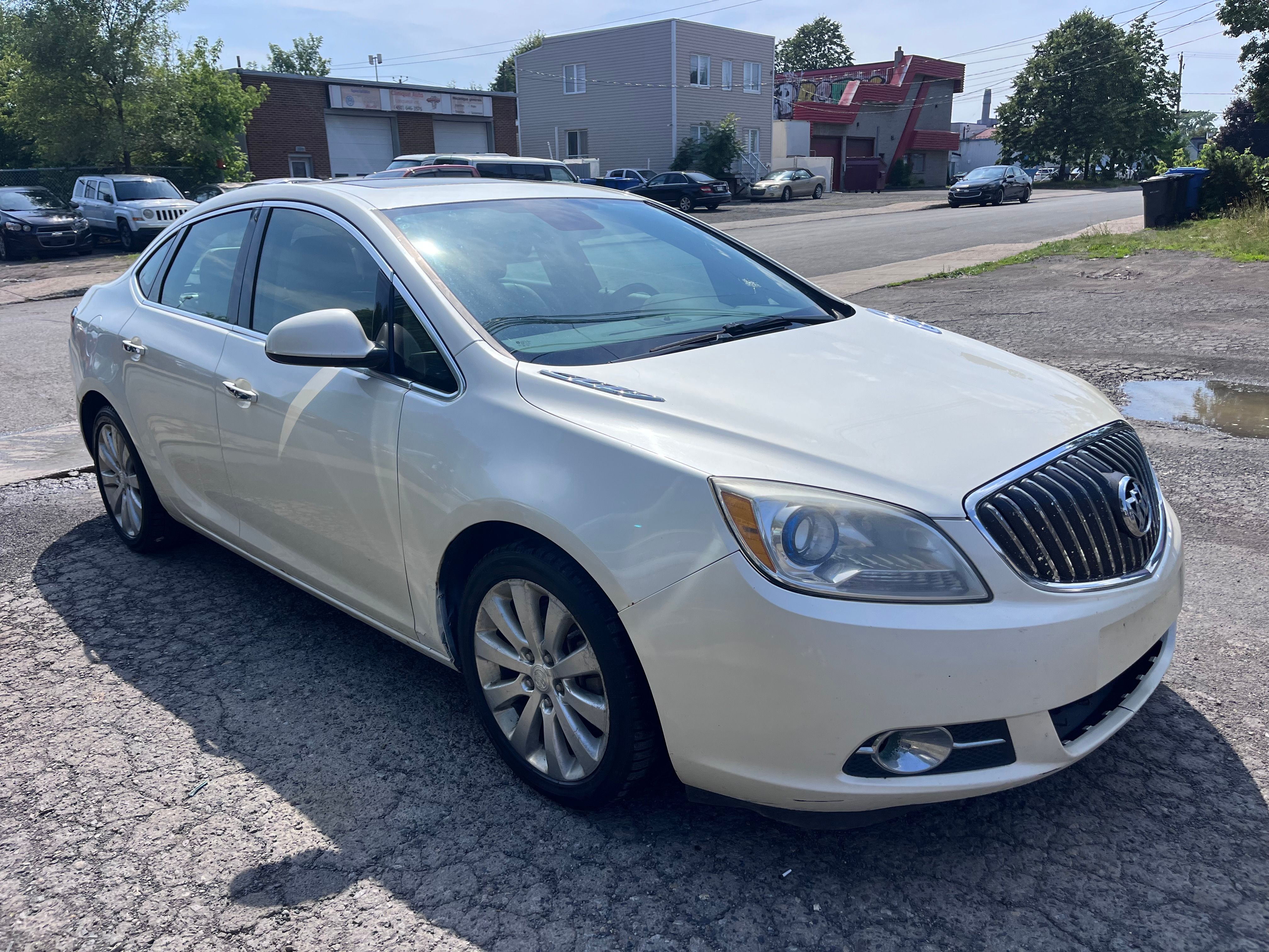 Buick Verano 2013 - Image 2