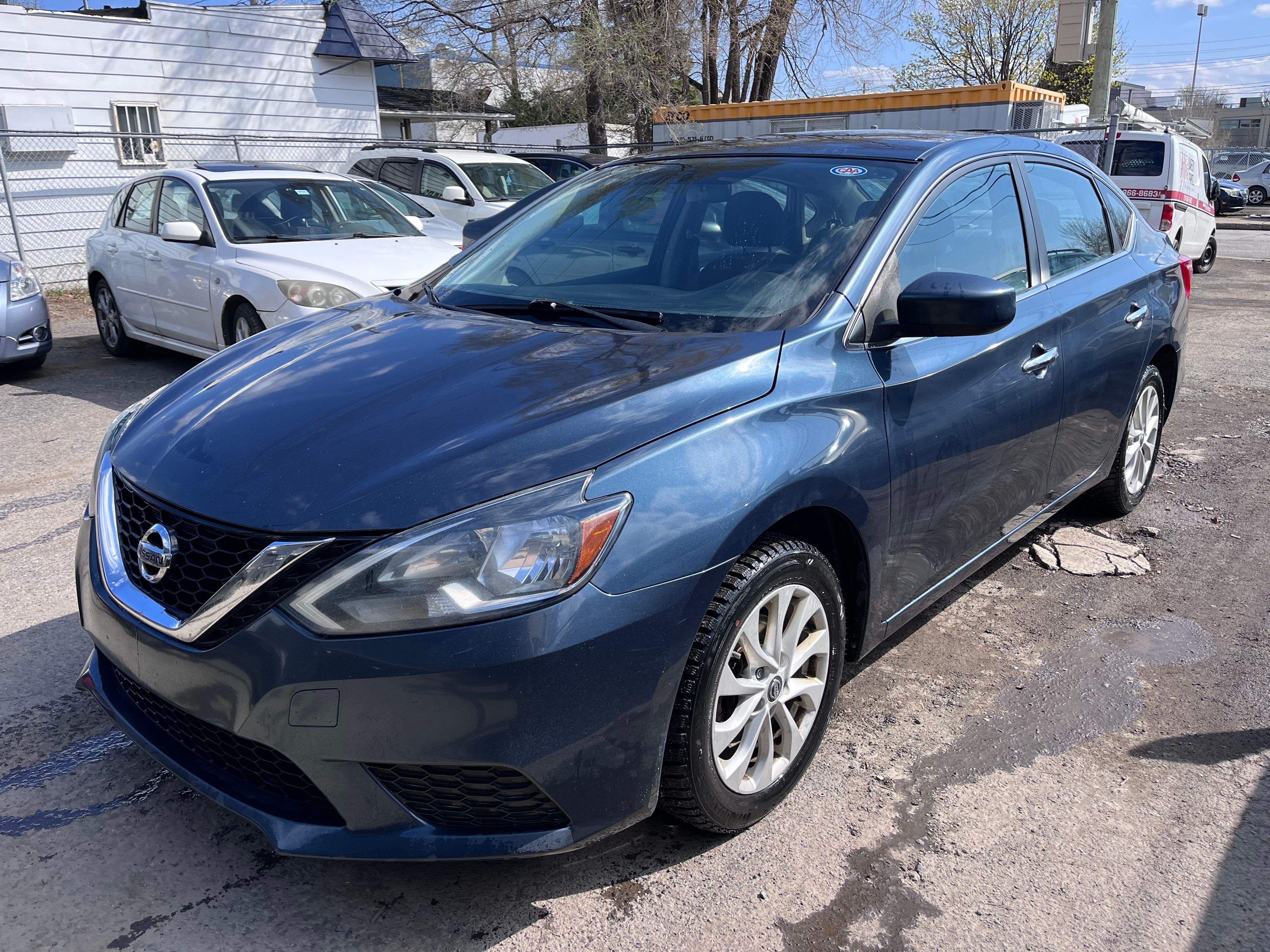 Nissan sentra 2016 - Image 1