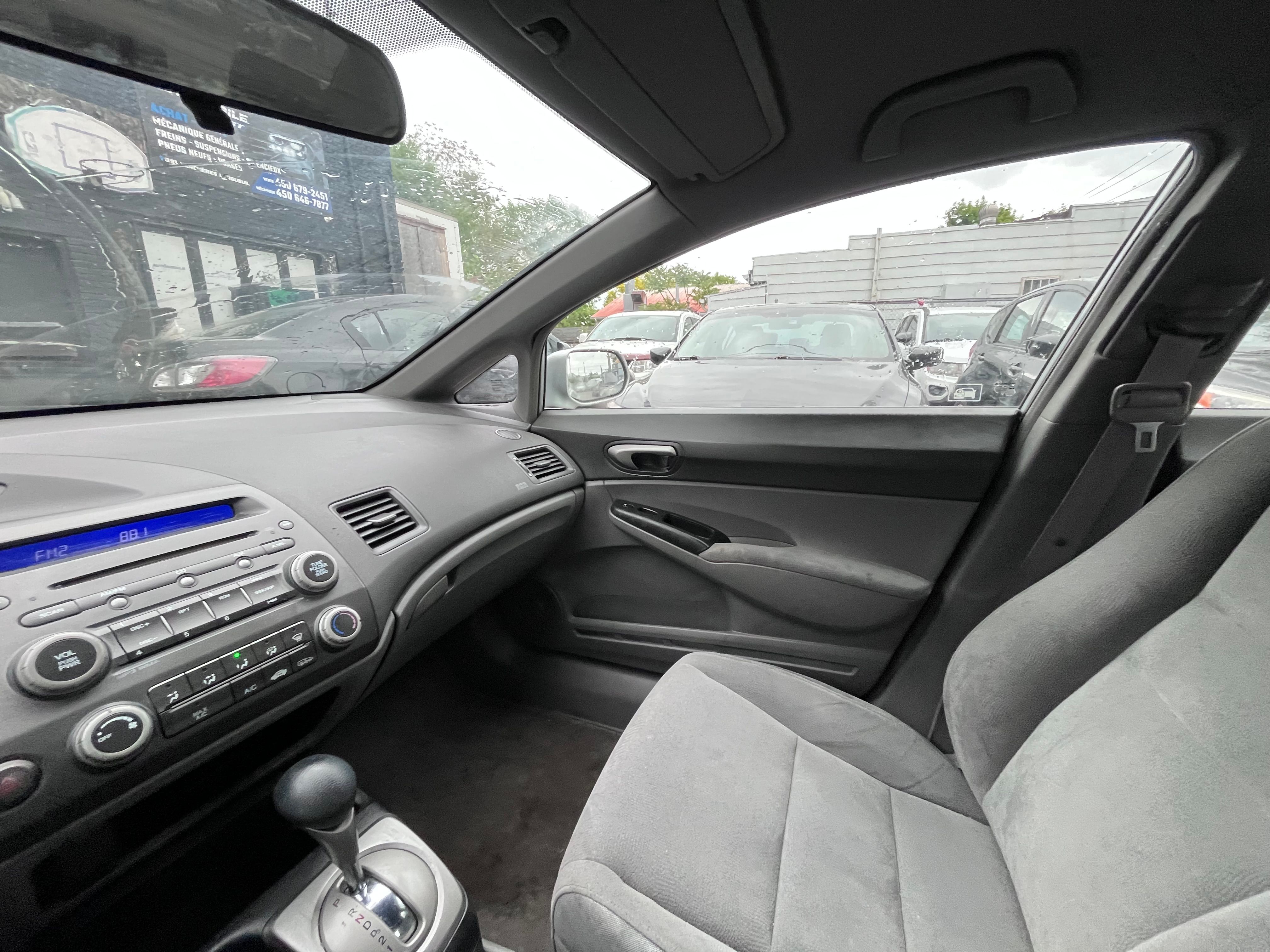 Honda Civic 2008 - Image 10
