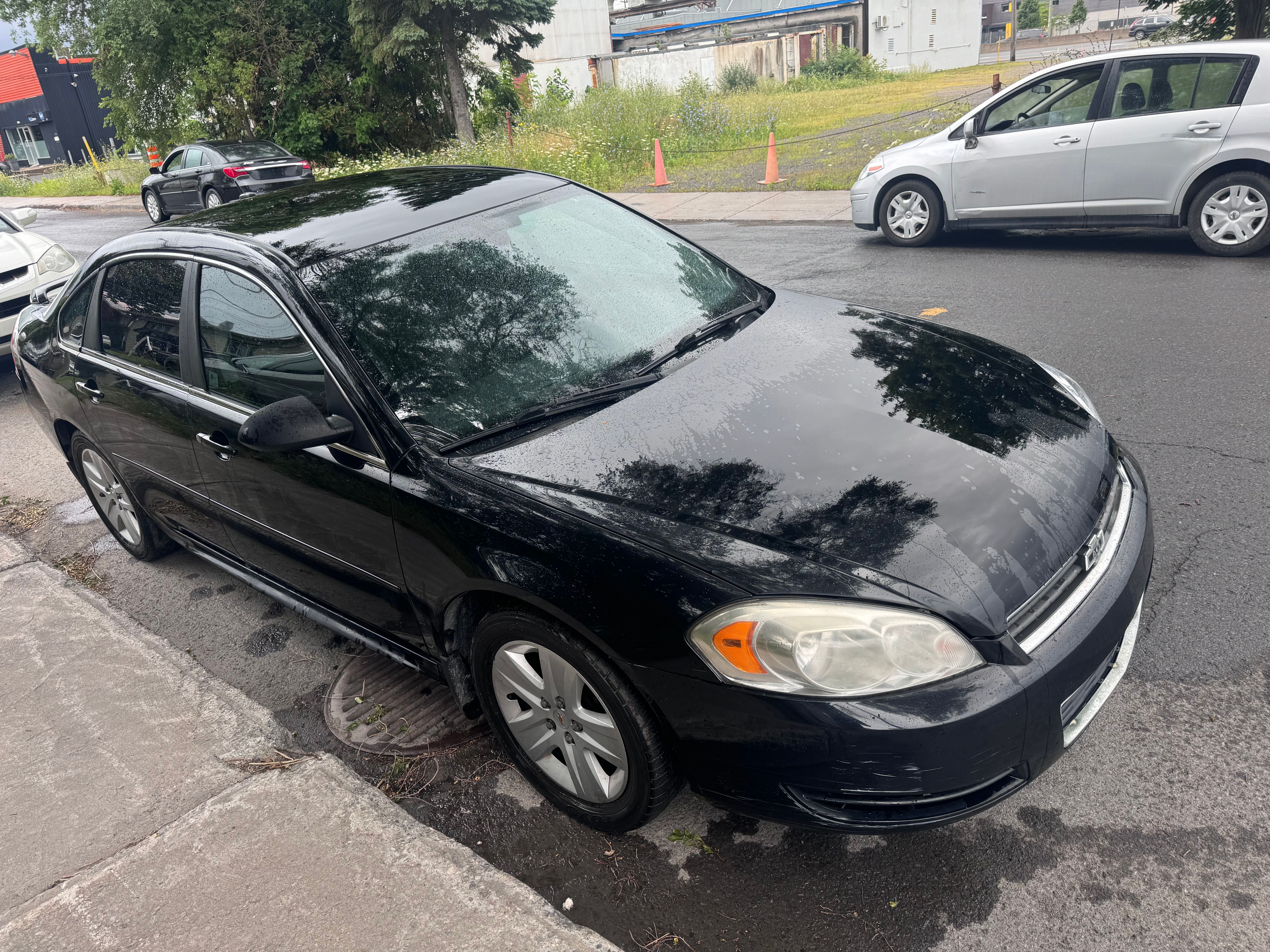 Chevrolet Impala 2011 - Image 2