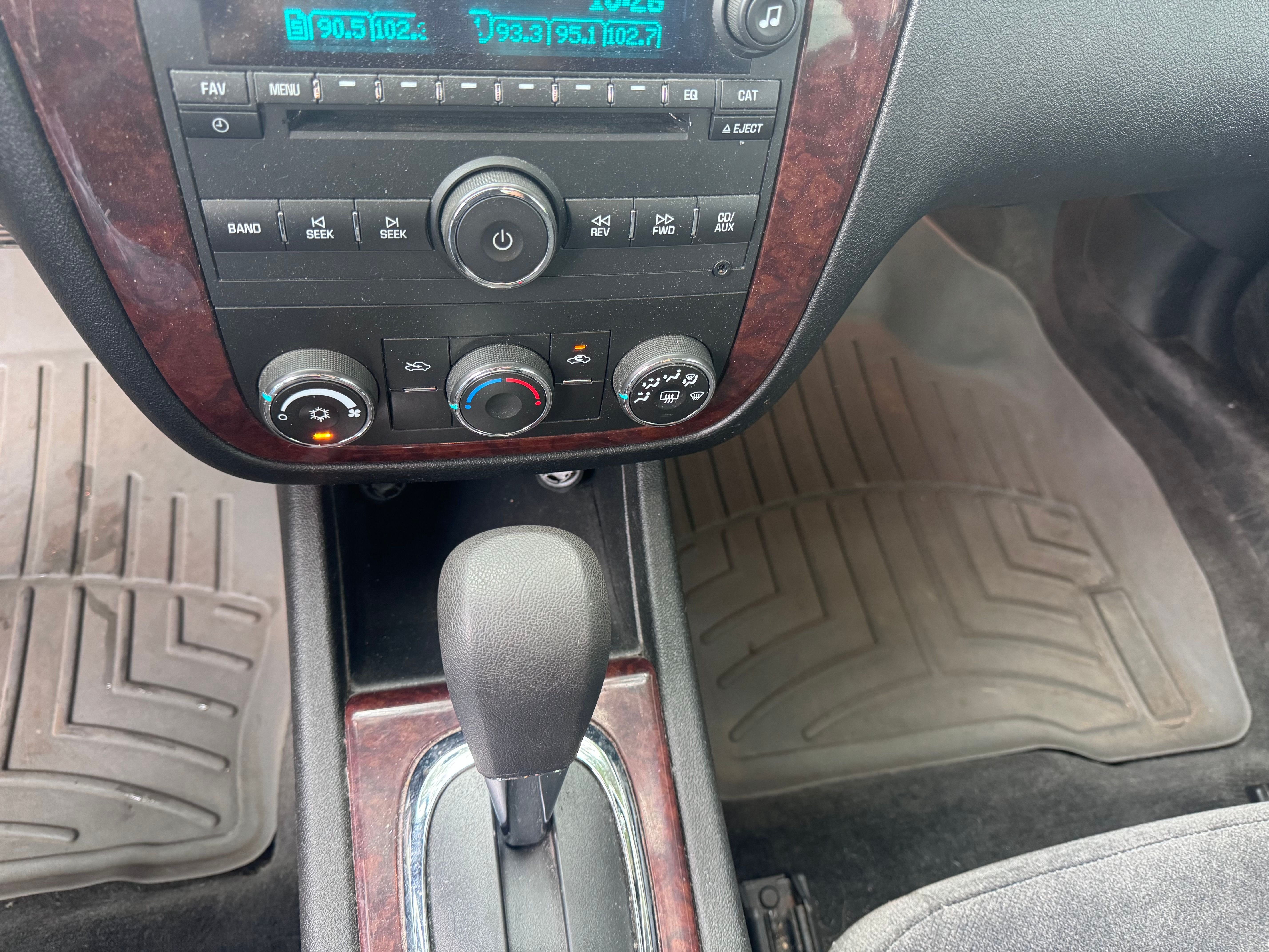 Chevrolet Impala 2011 - Image 10