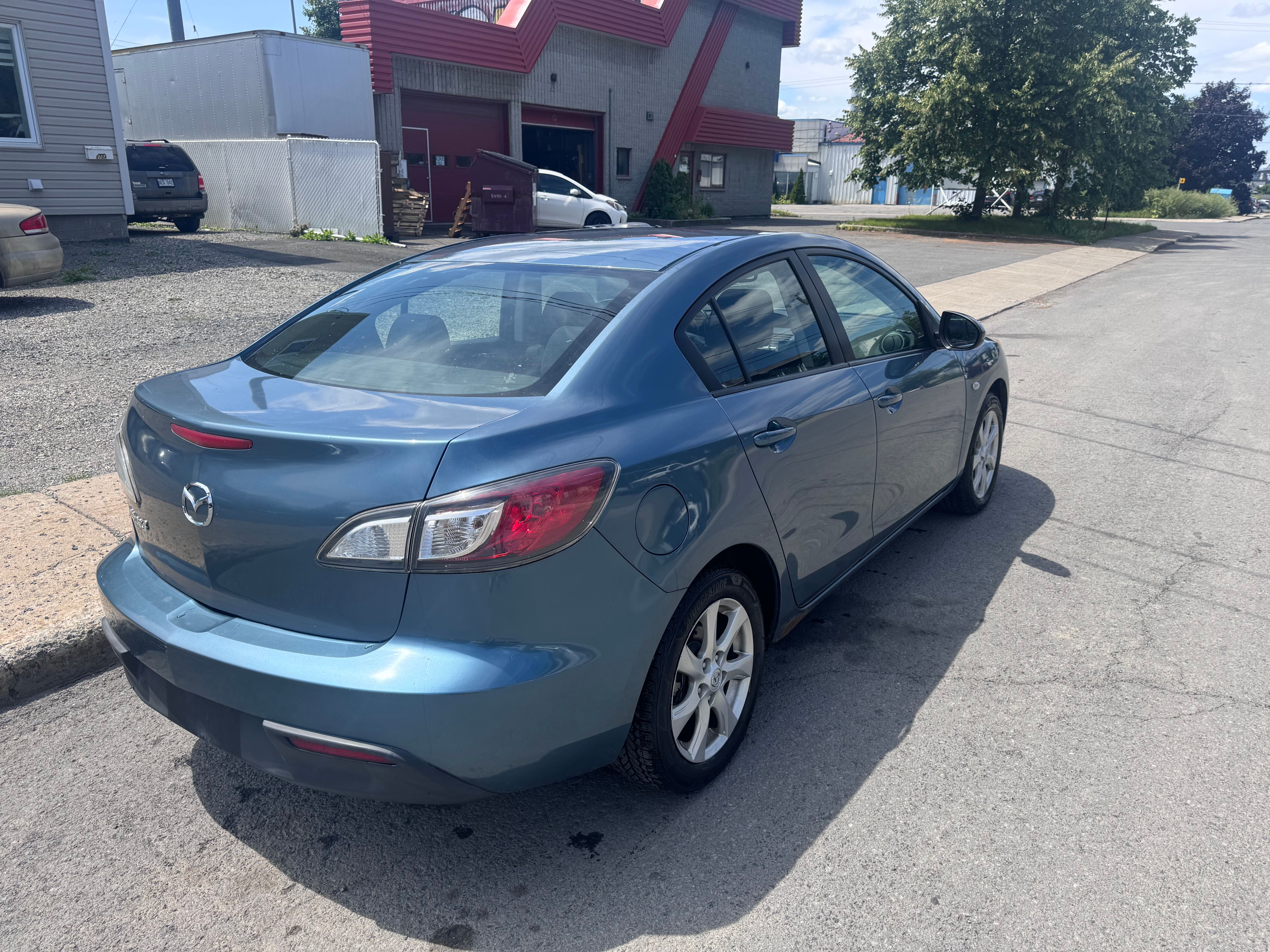 Mazda MAZDA3 2010 - Image 4