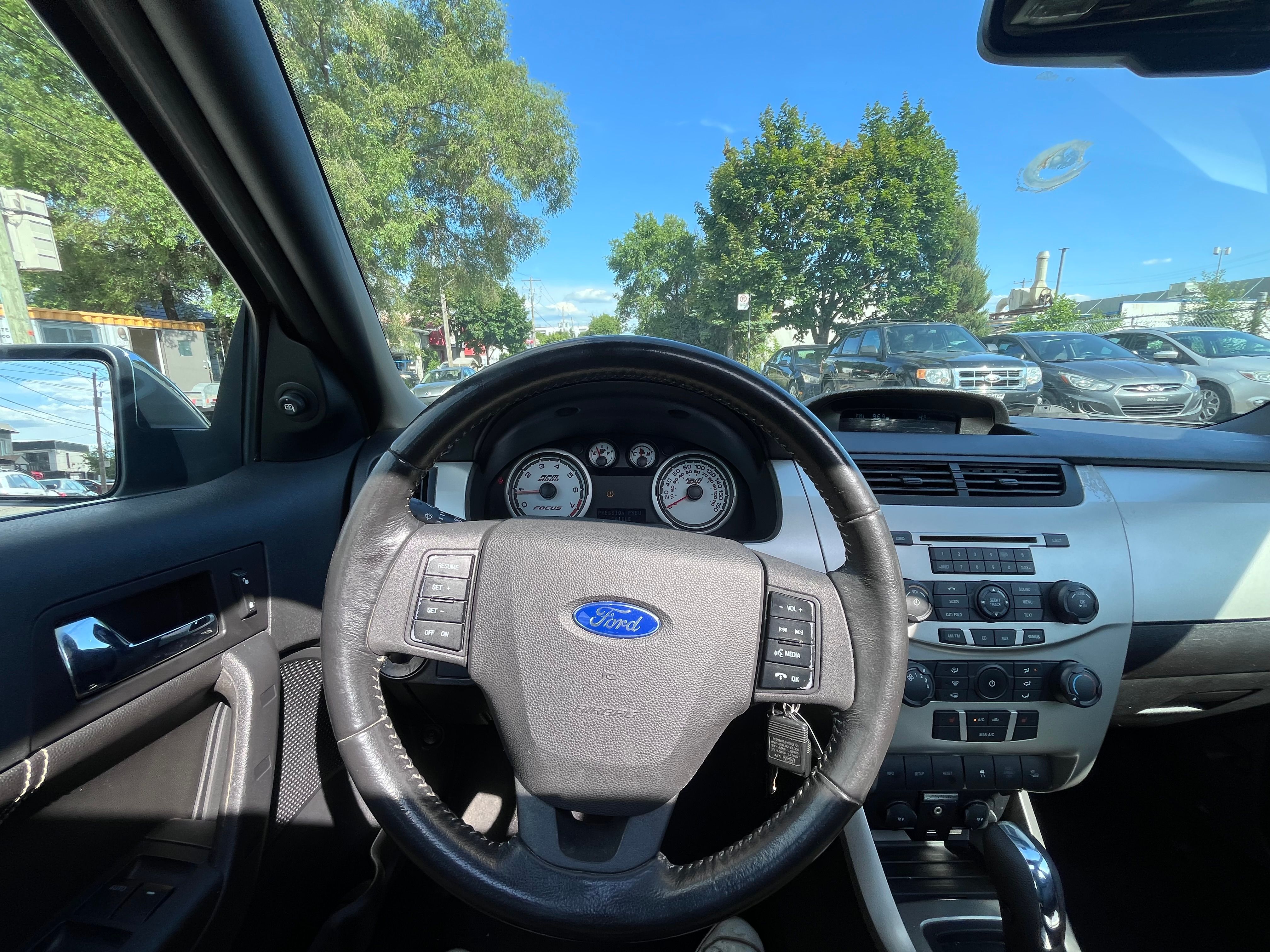Ford Focus 2010 - Image 4