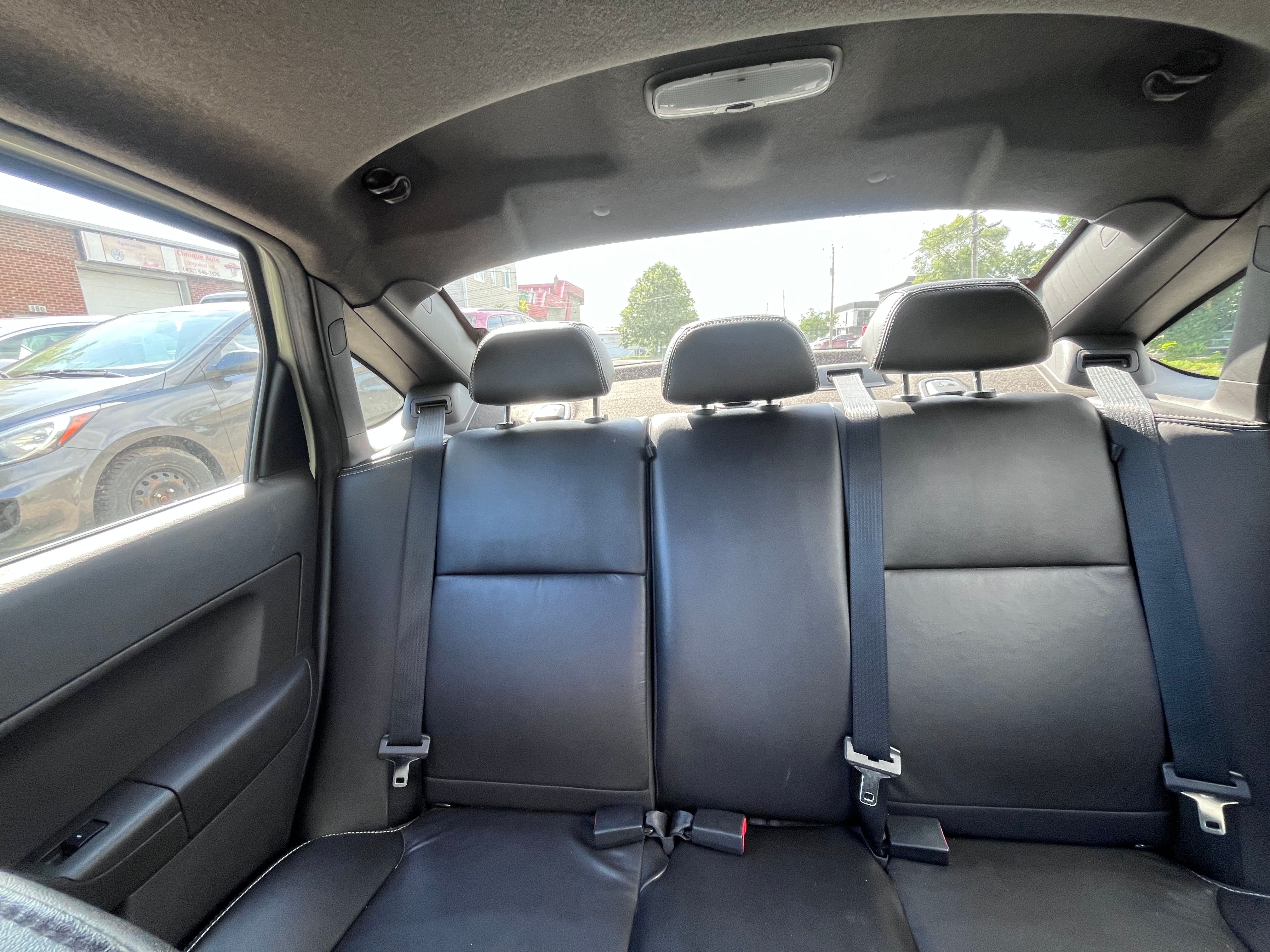 Ford Focus 2010 - Image 11