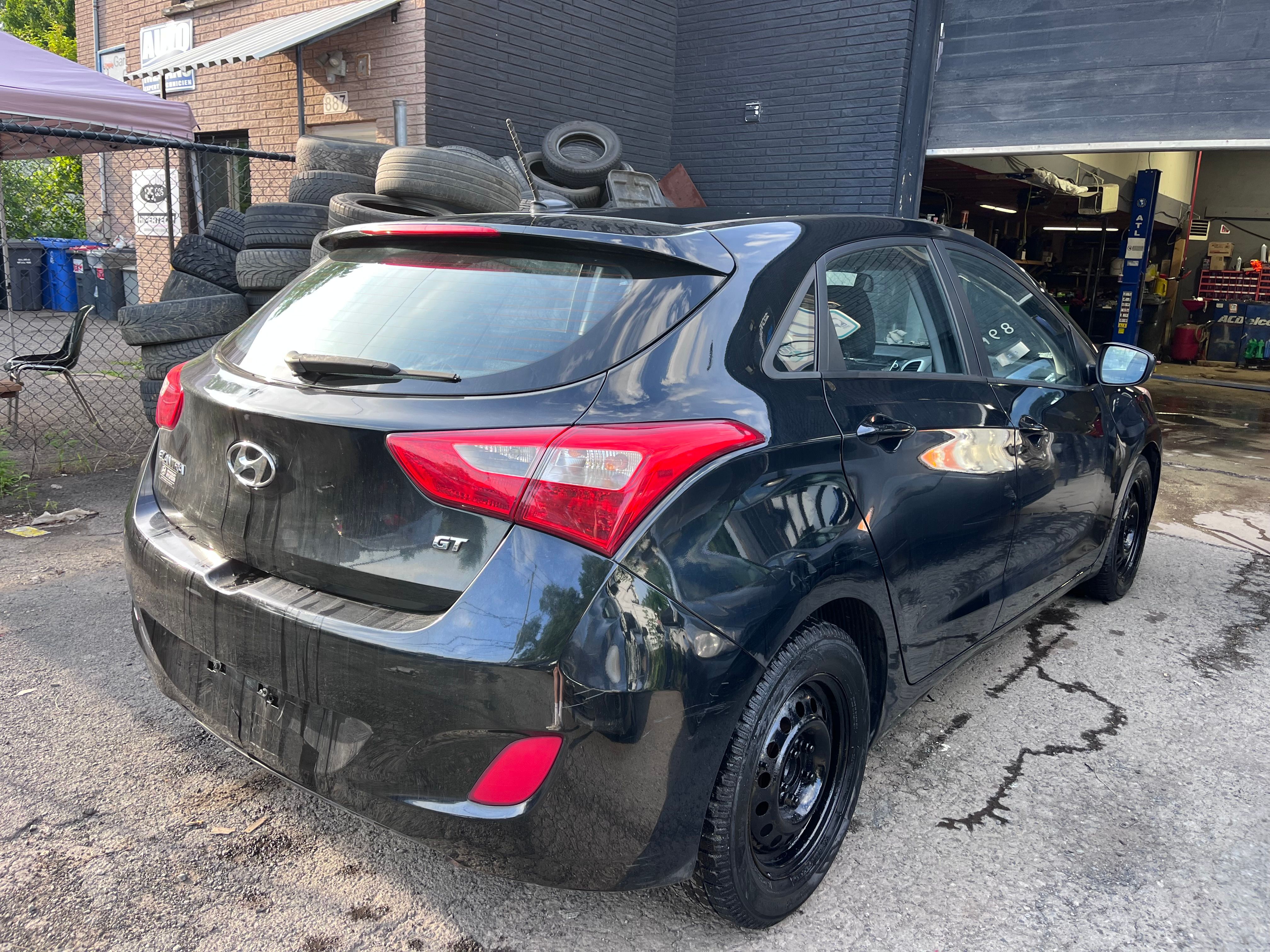 Hyundai Elantra GT 2015 - Image 4
