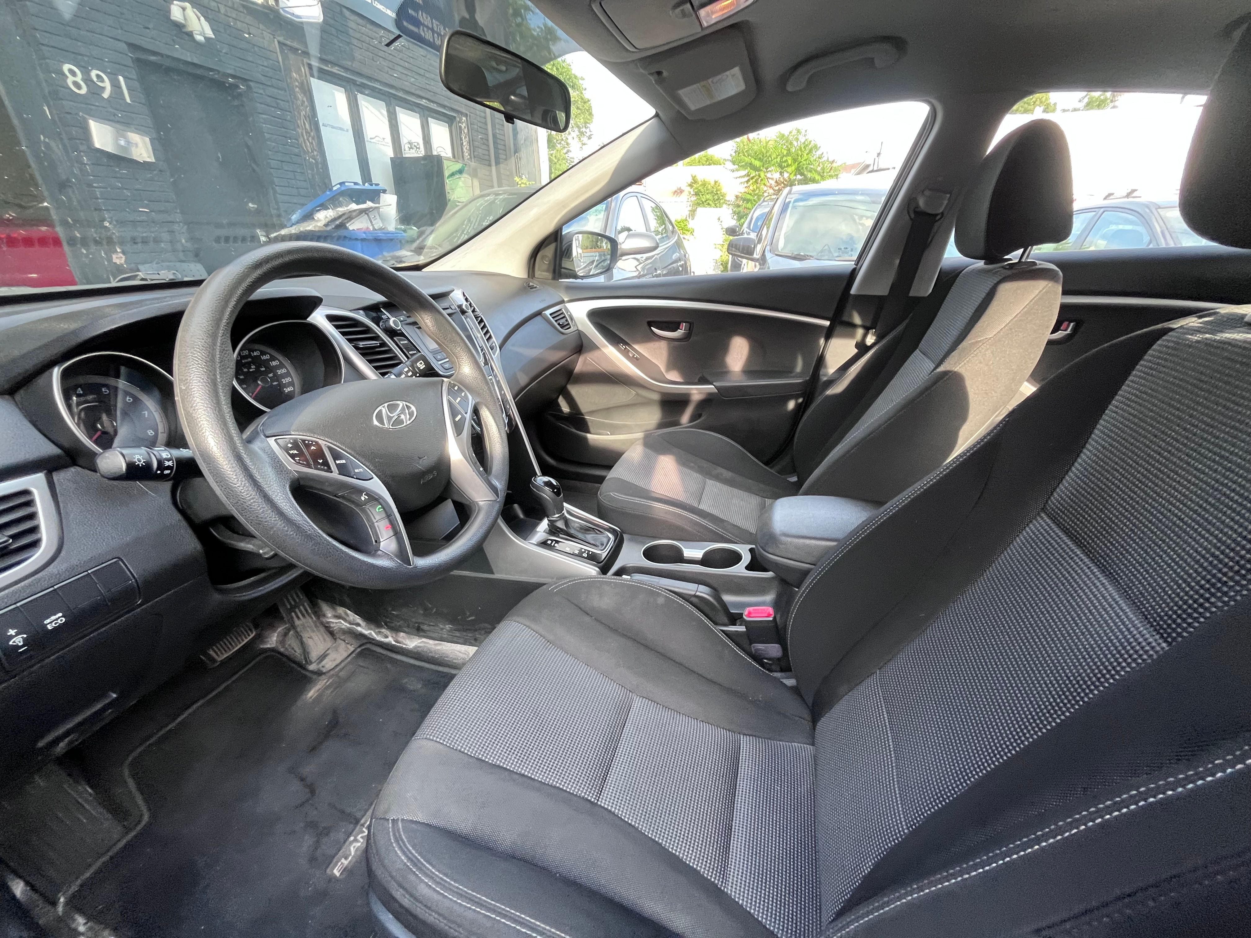 Hyundai Elantra GT 2015 - Image 7