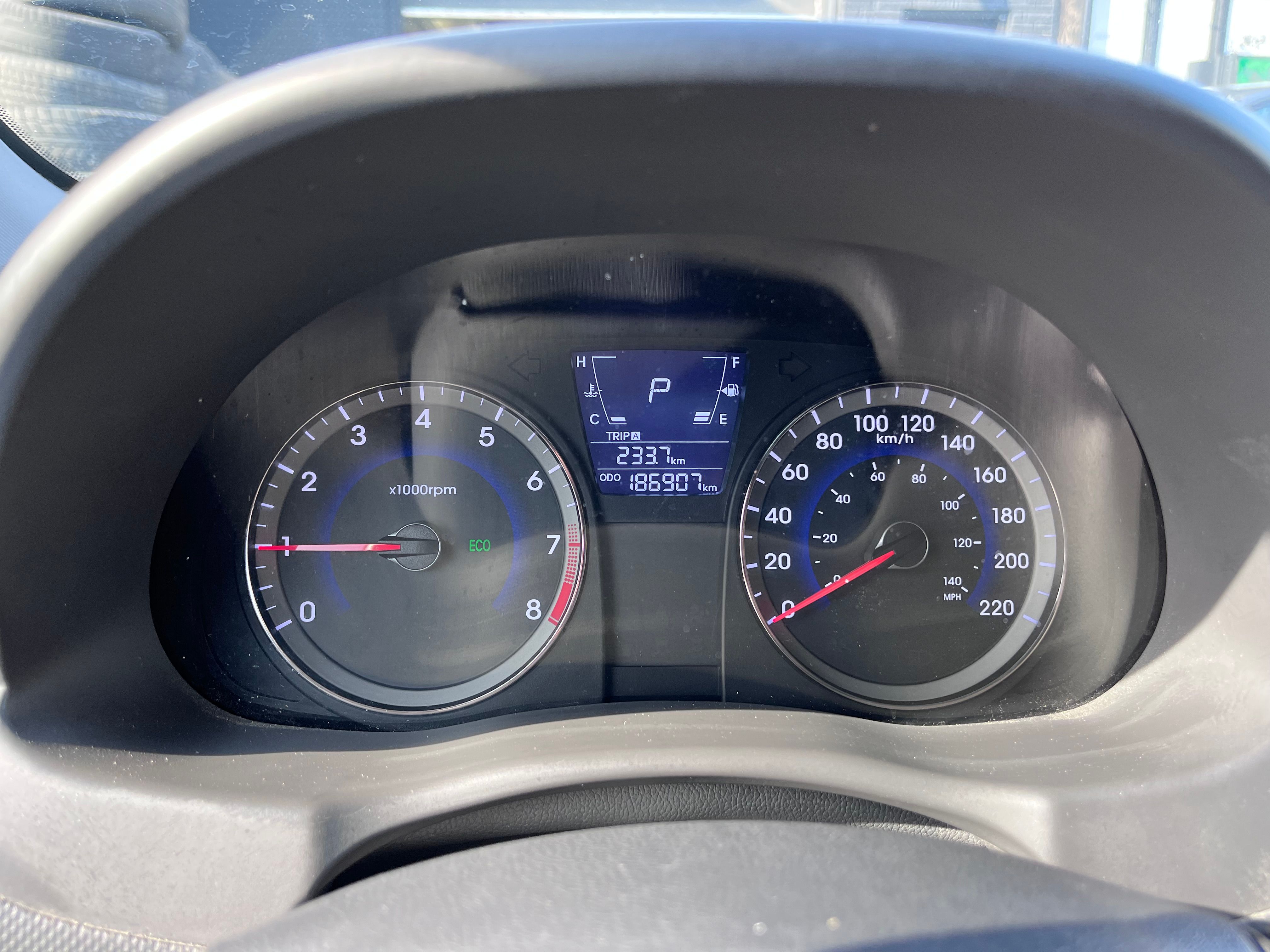 Hyundai Accent 2013 - Image 13