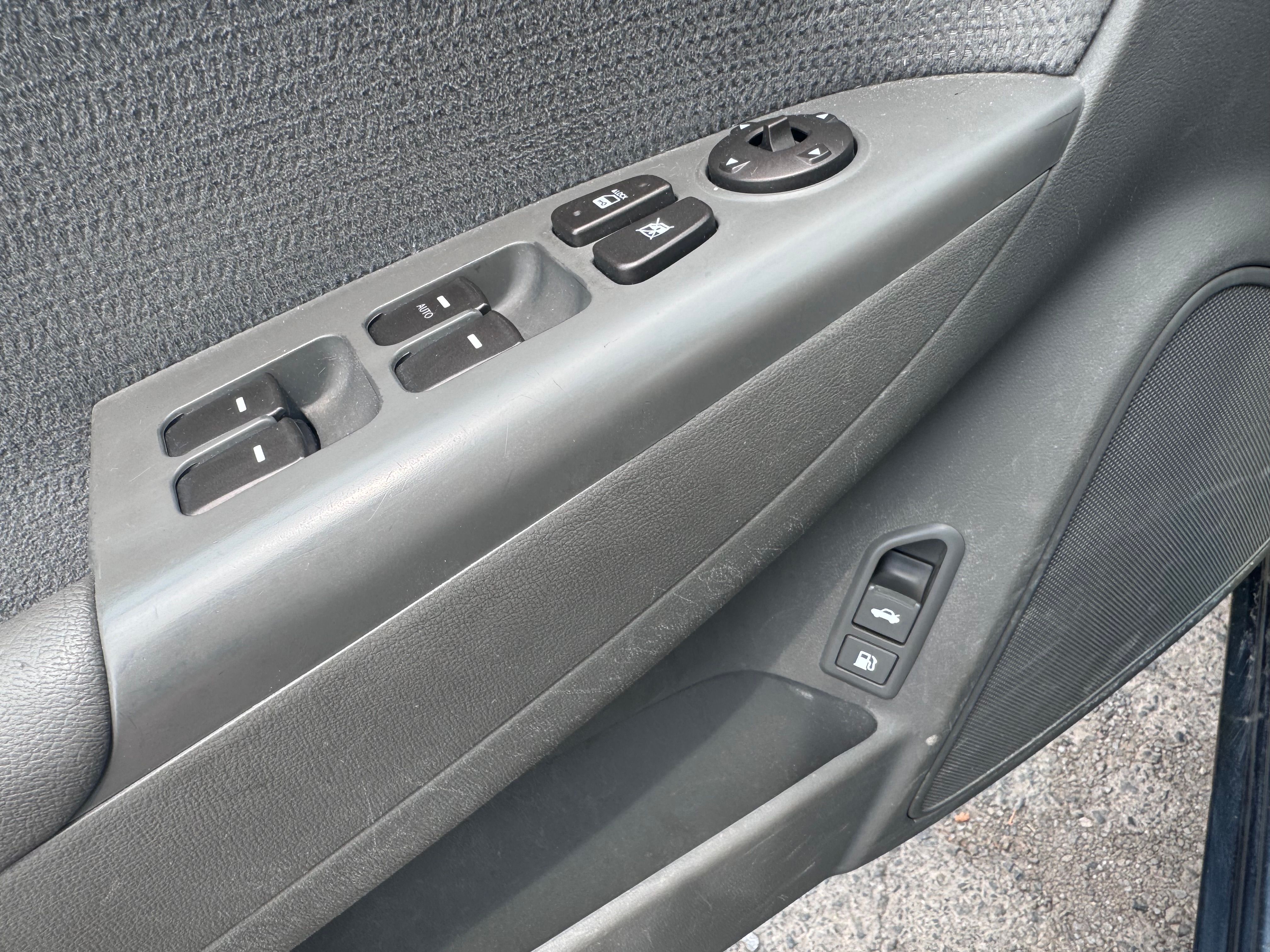 Hyundai Sonata 2010 - Image 12