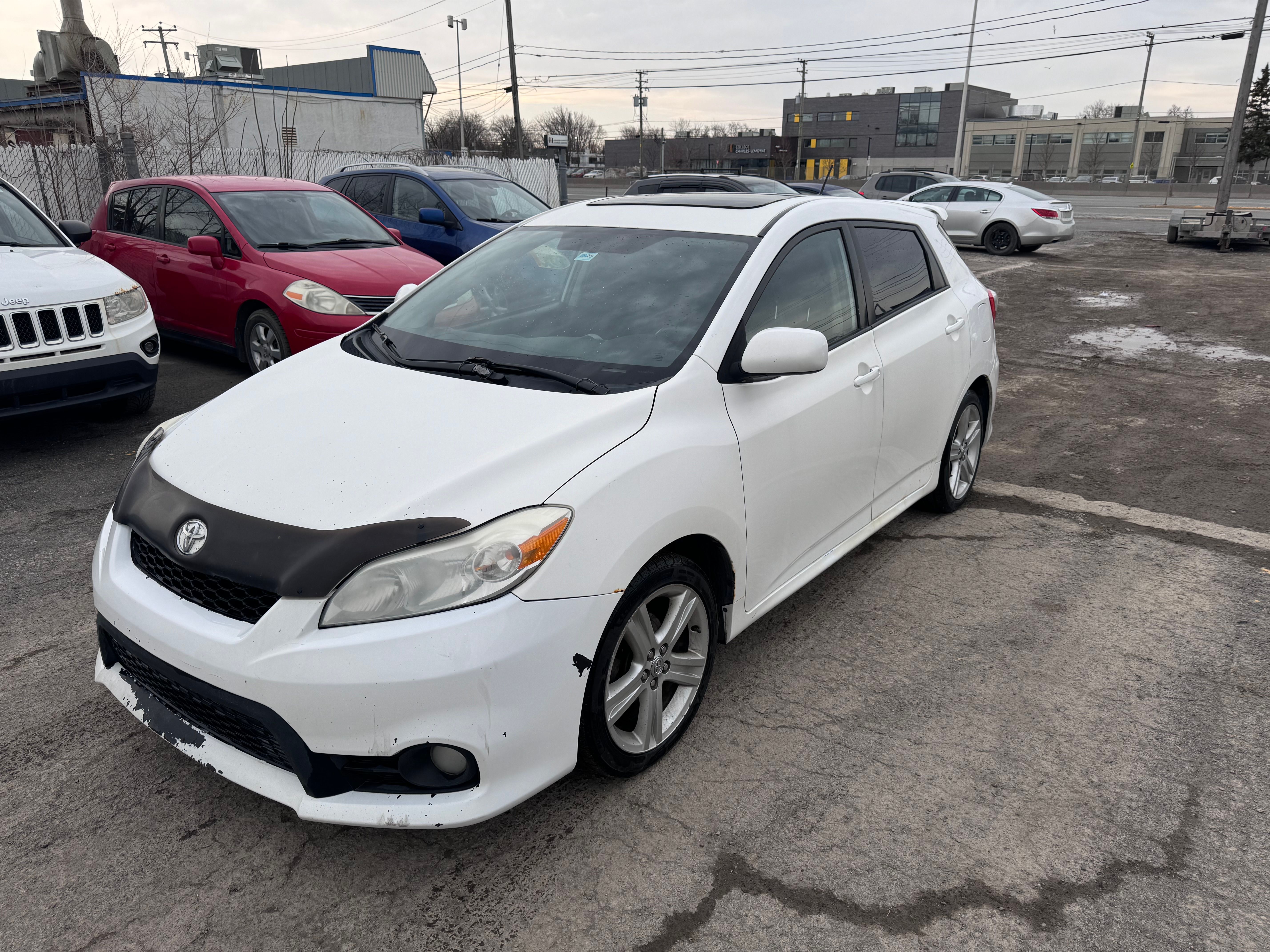 Toyota matrix 2011 - Image 1
