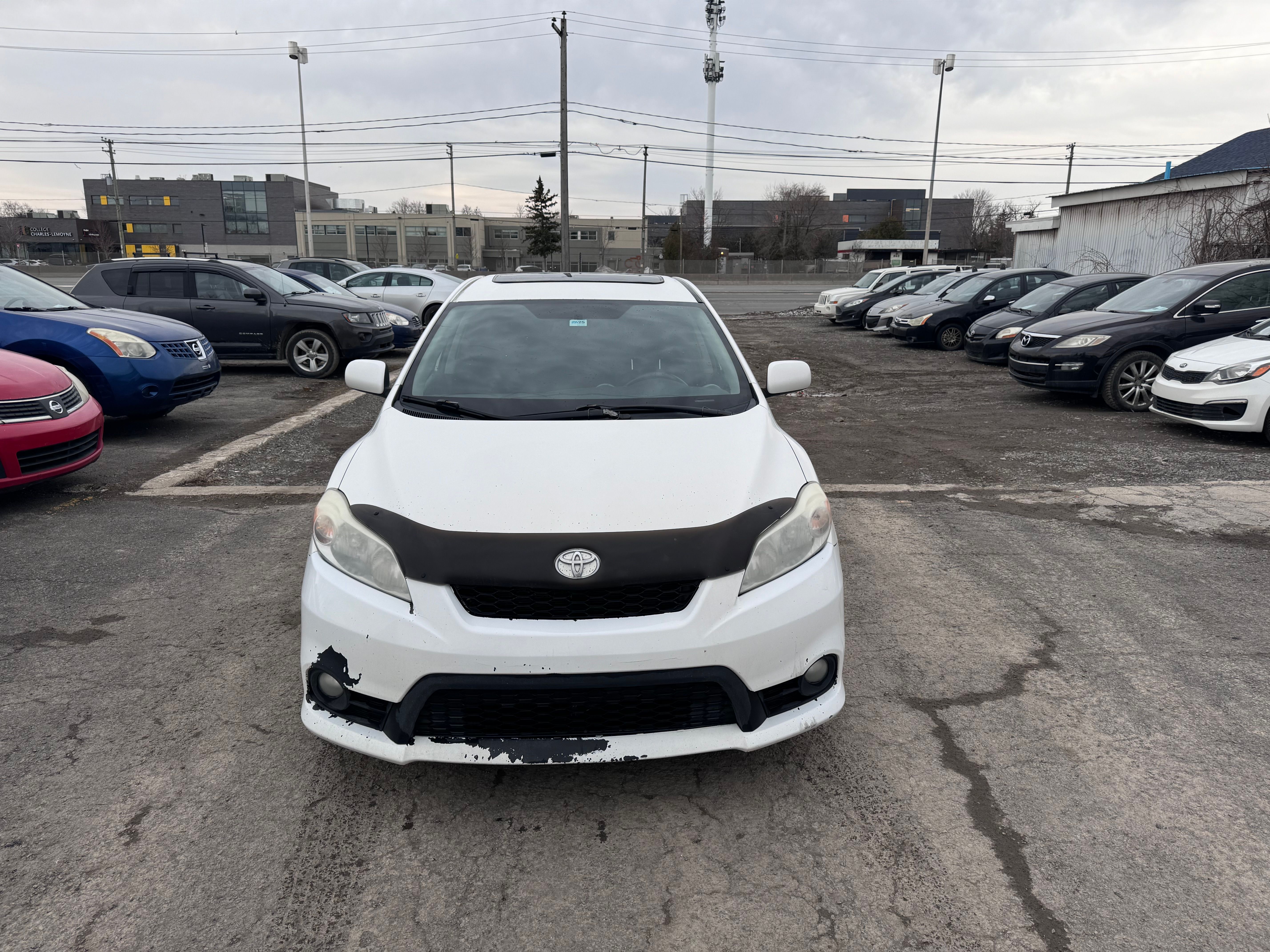 Toyota matrix 2011 - Image 2