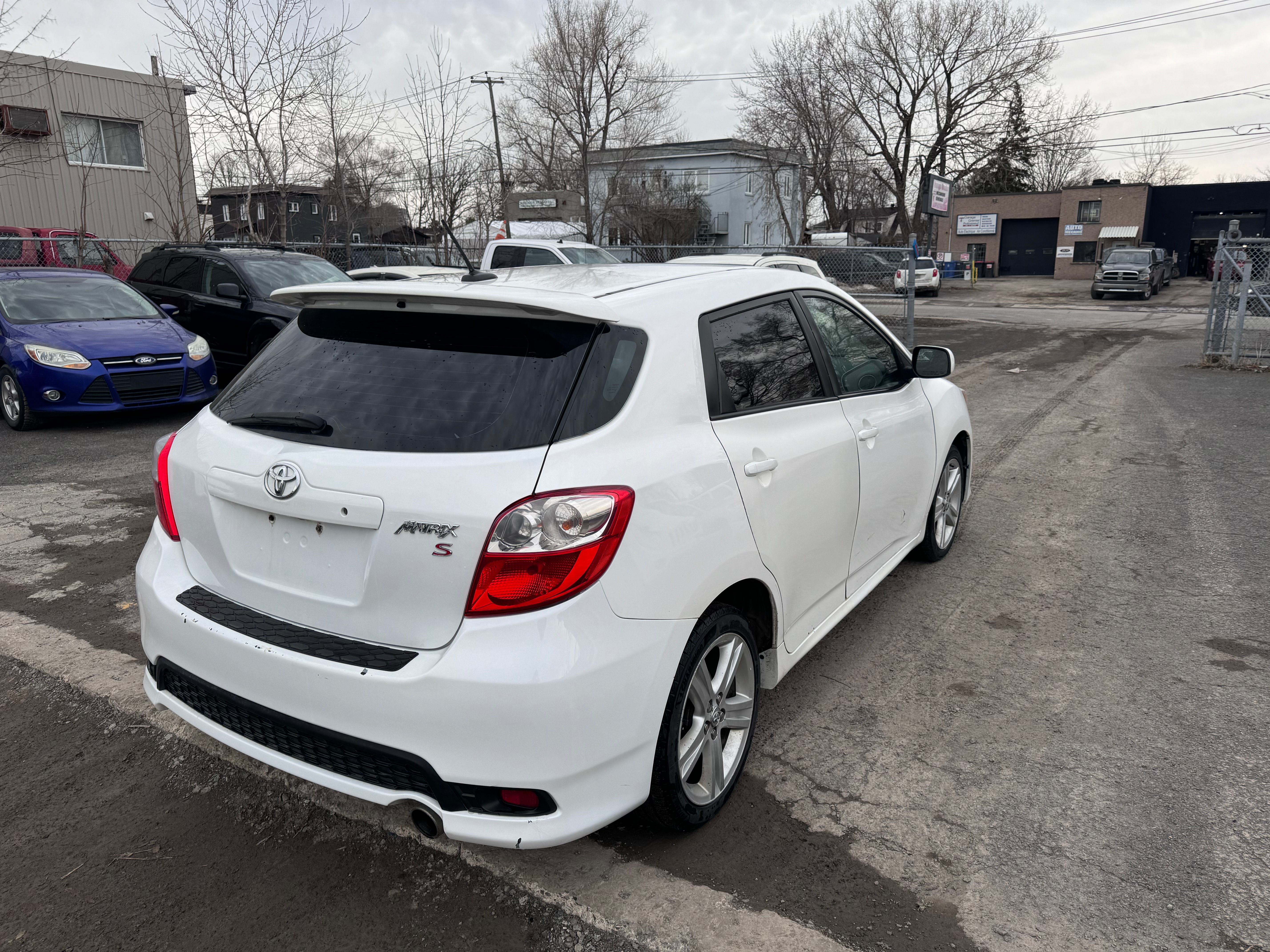 Toyota matrix 2011 - Image 4