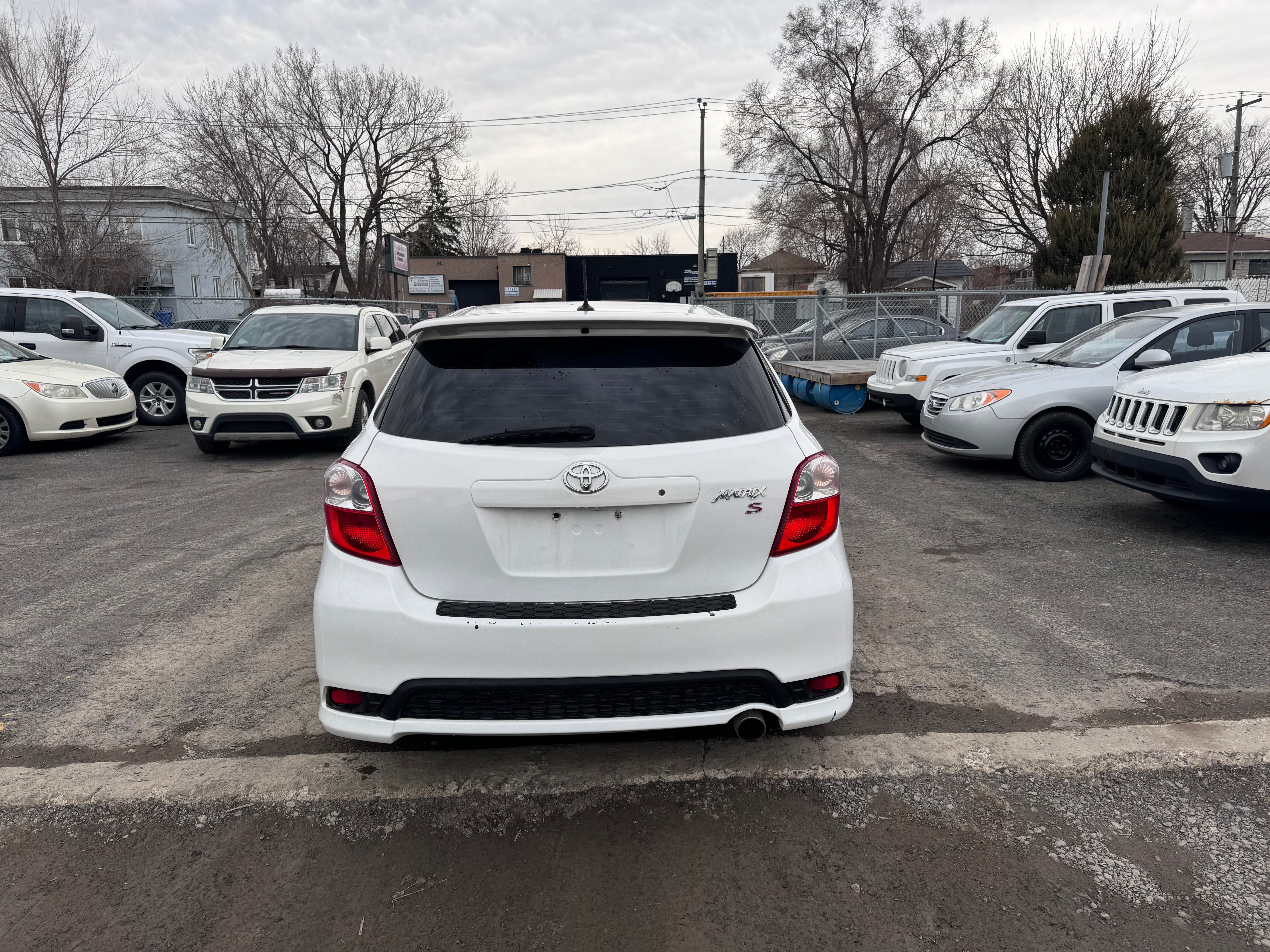 Toyota matrix 2011 - Image 5