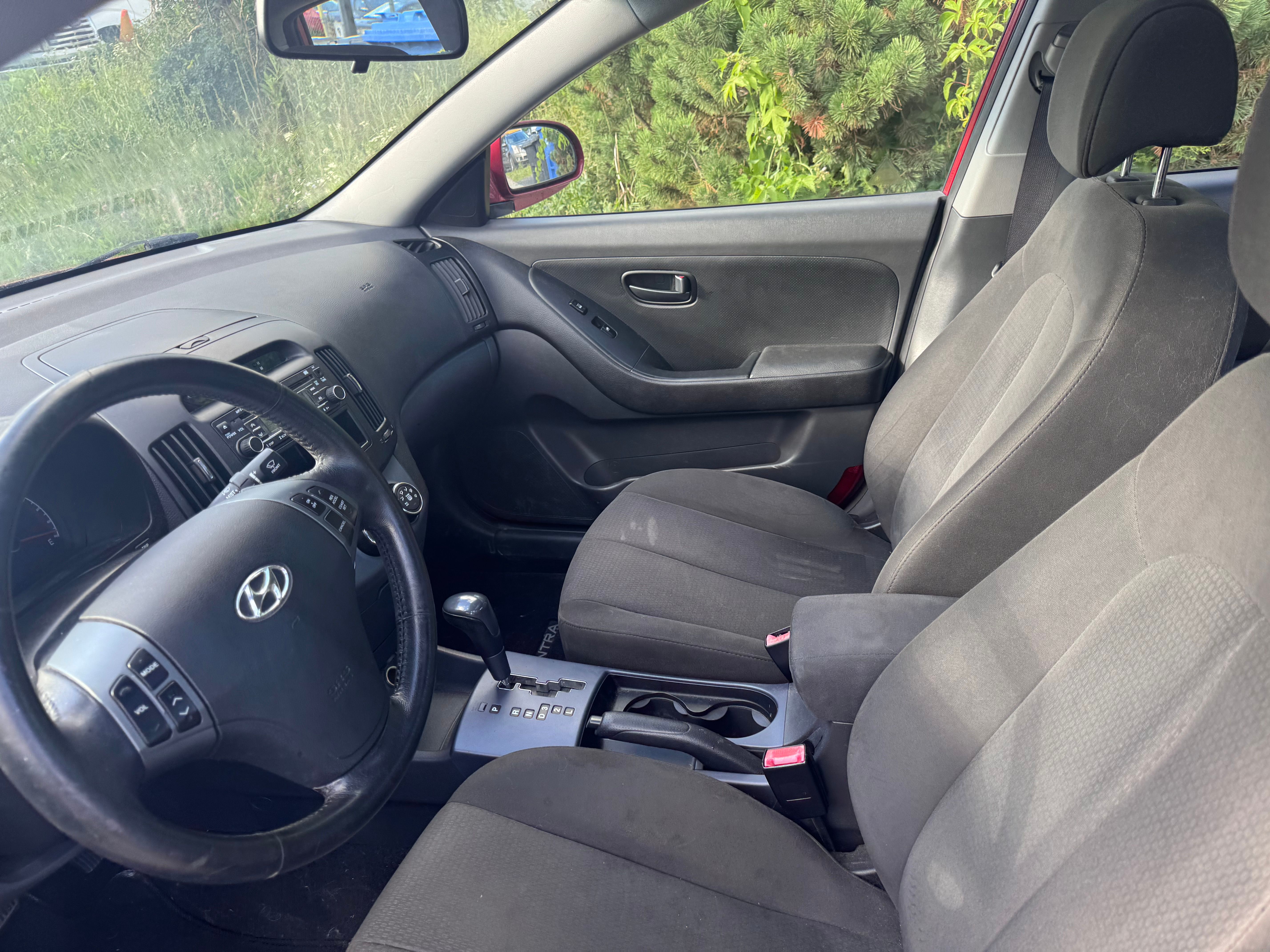 Hyundai Elantra 2009 - Image 8