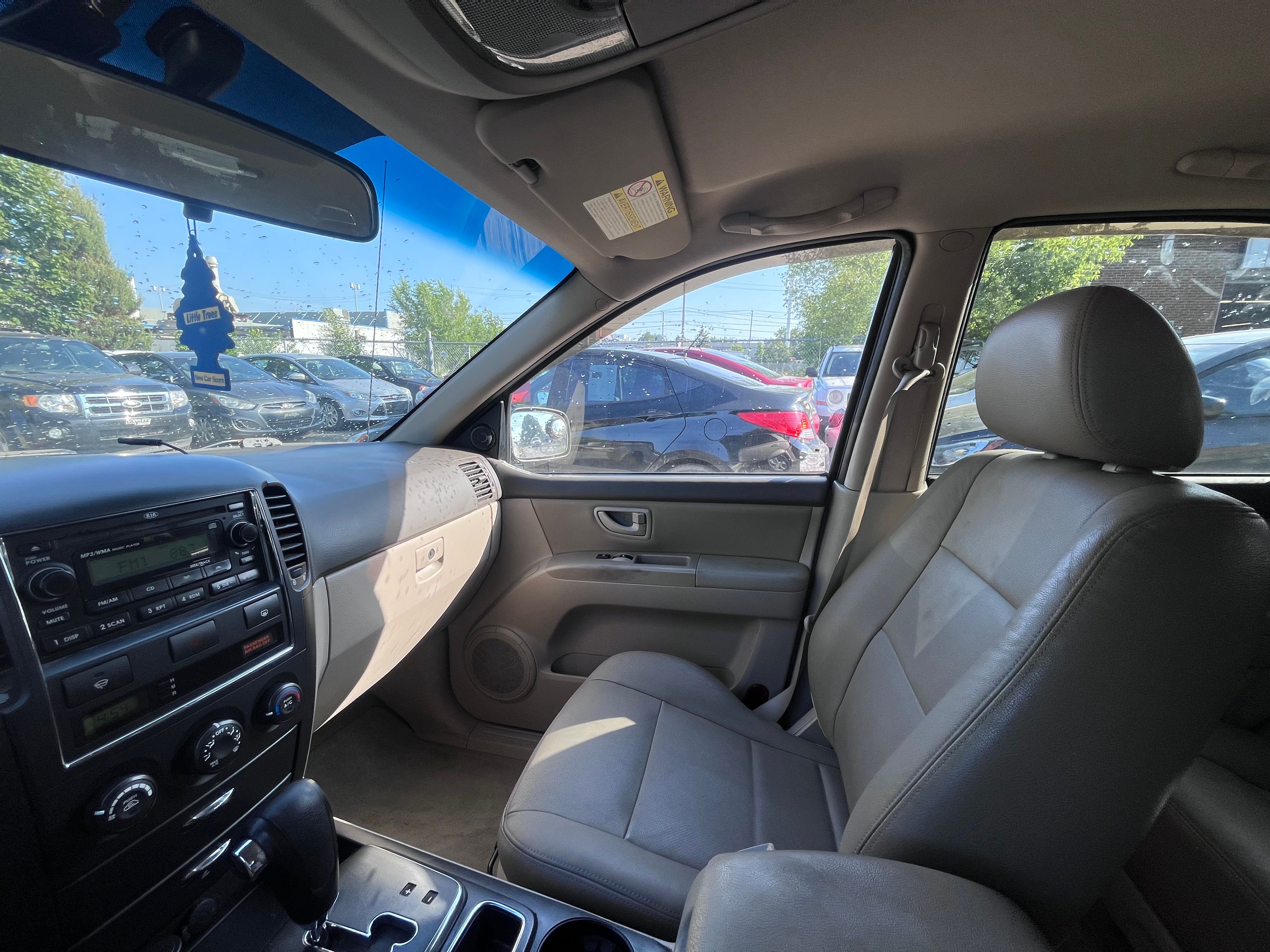 Kia Sorento 2008 - Image 12