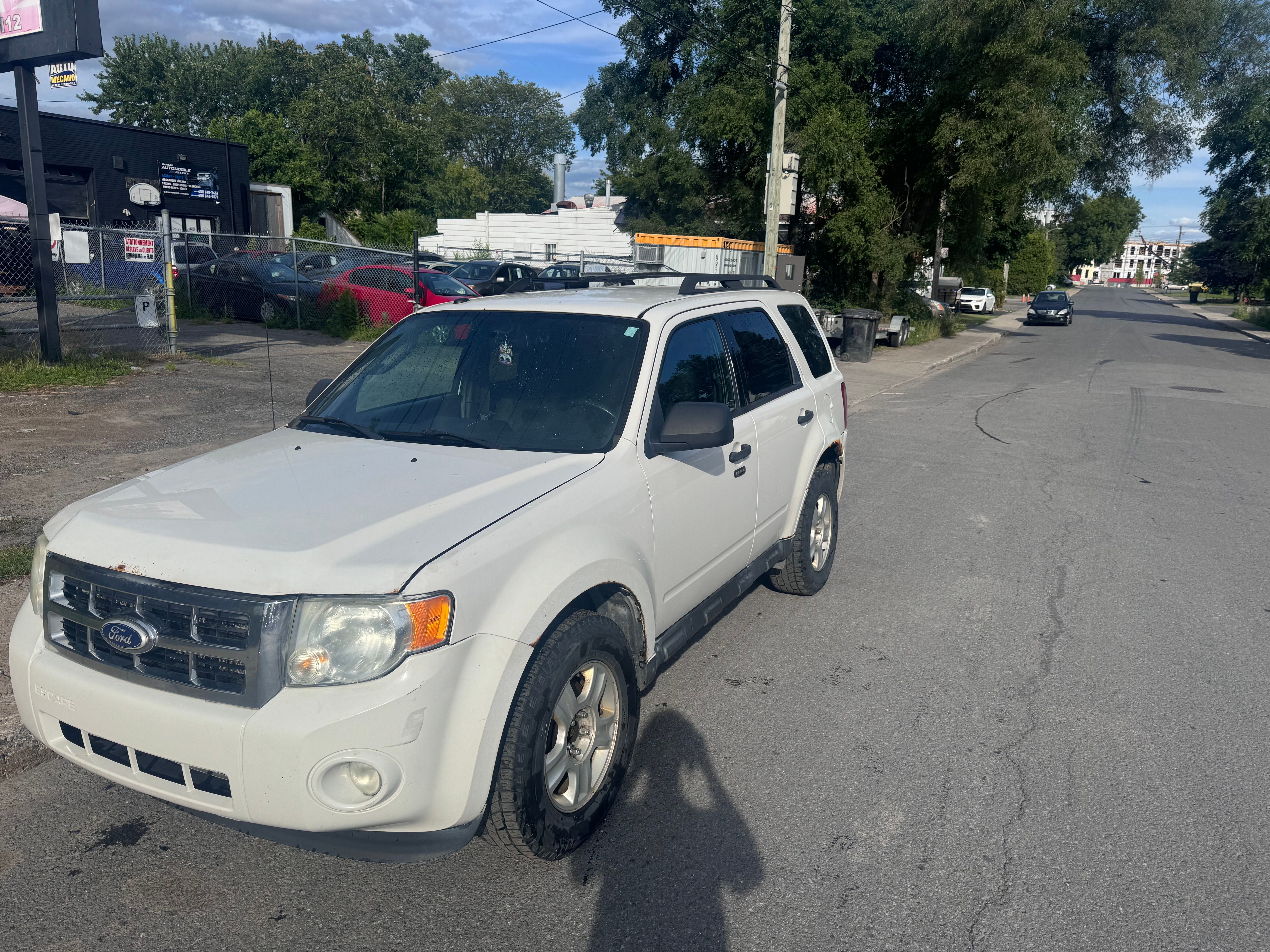 Ford Escape 2010 - Image 1