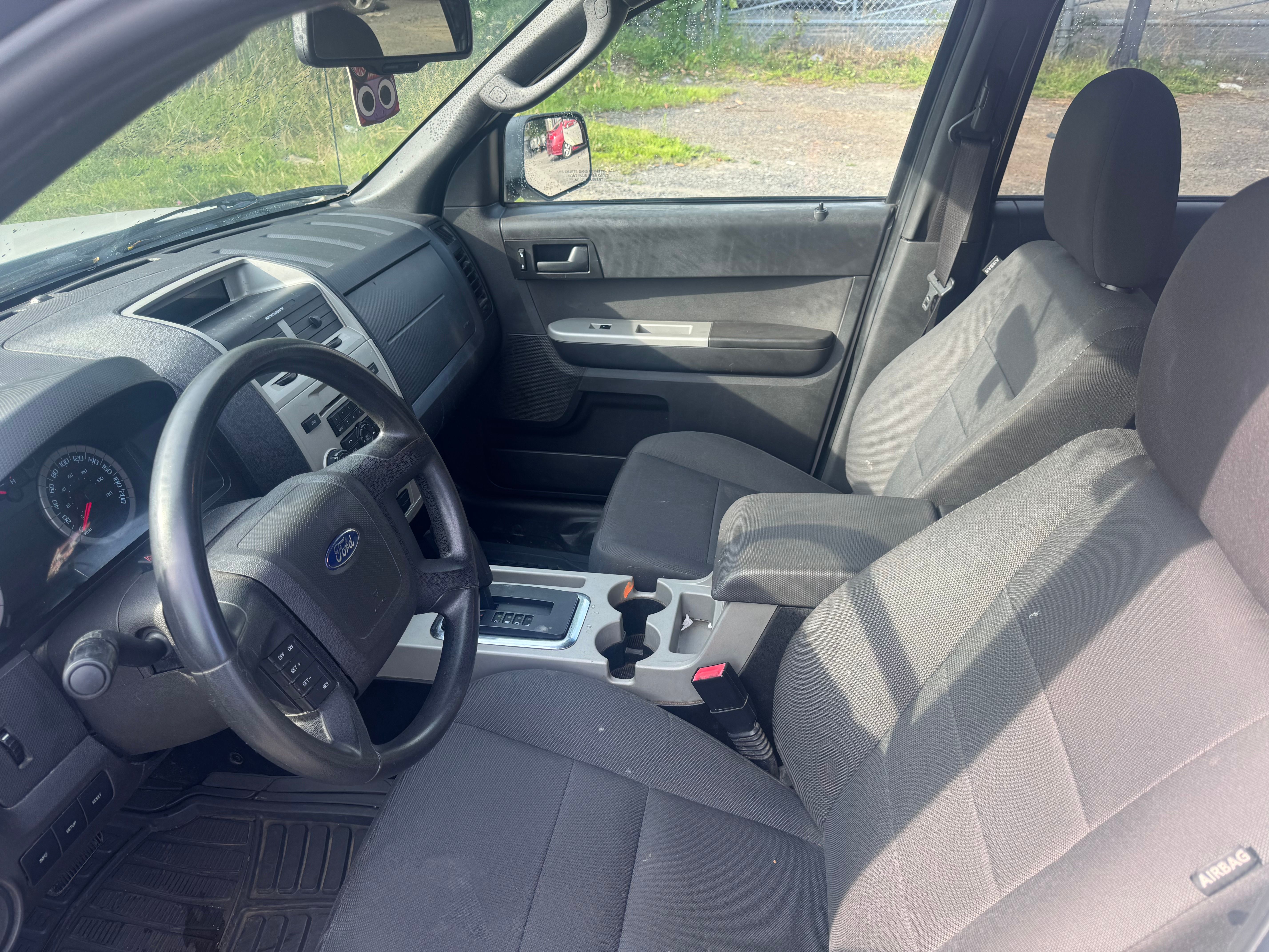 Ford Escape 2010 - Image 8