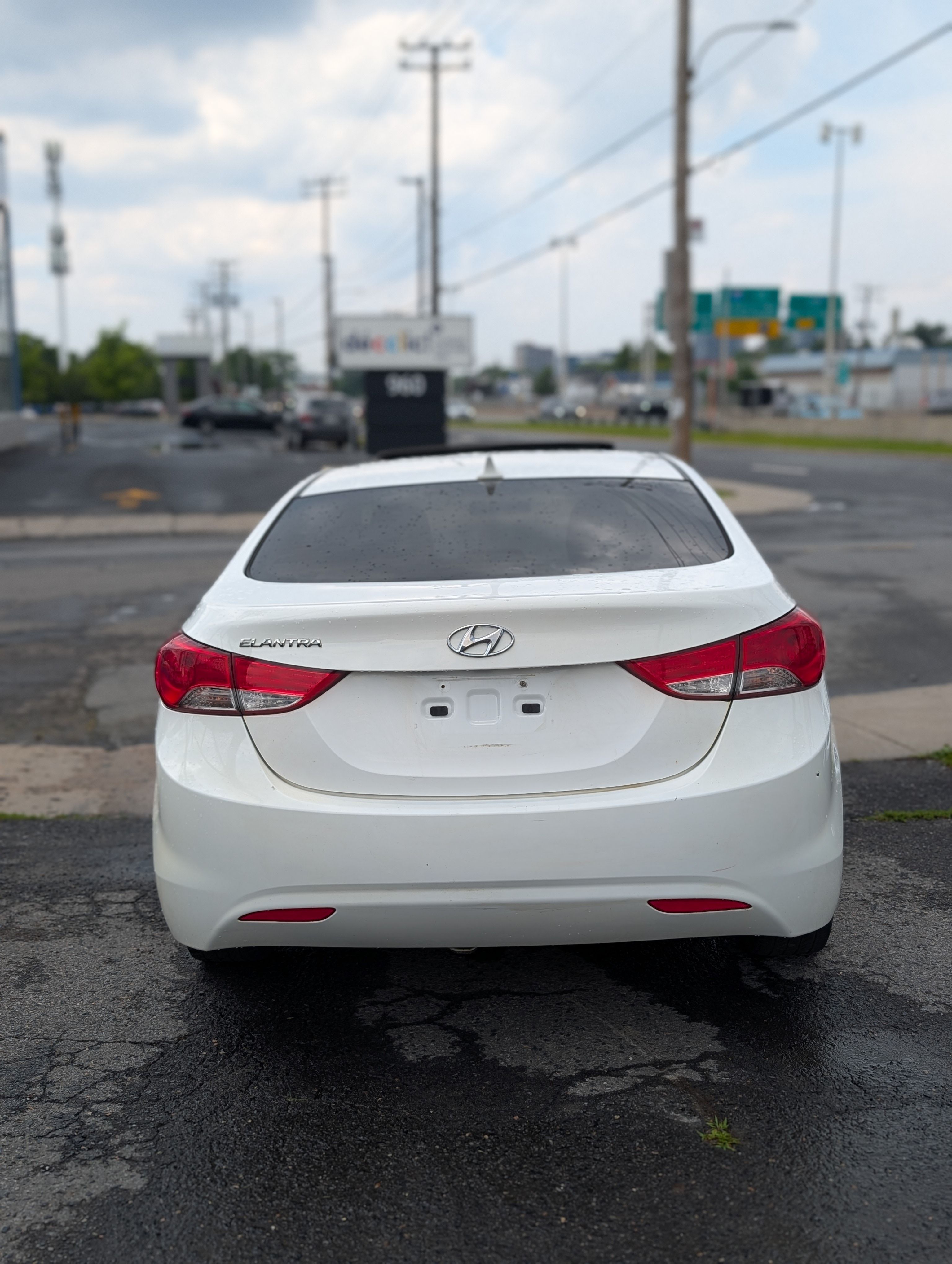 Hyundai Elantra 2013 - Image 5