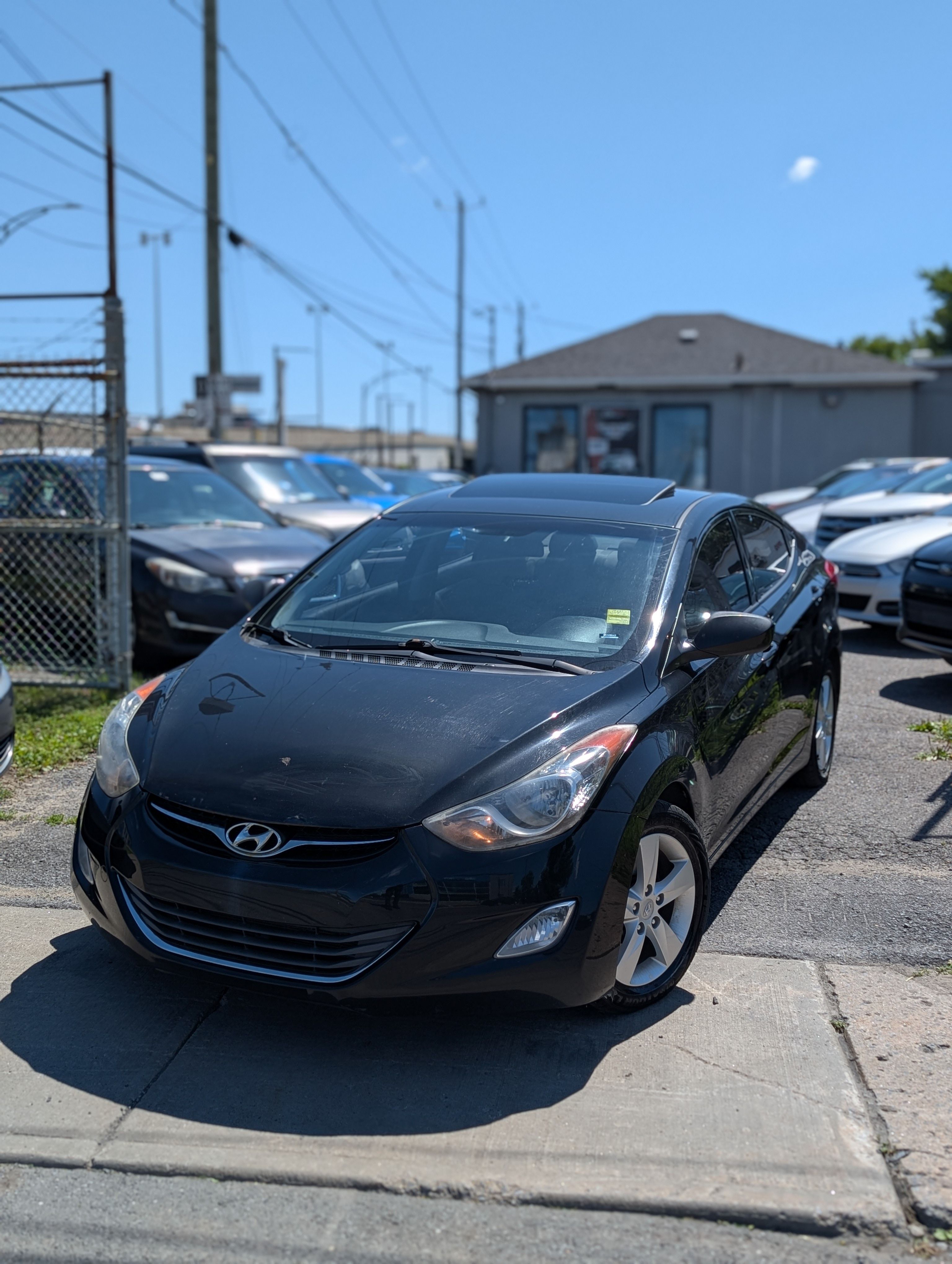 Hyundai Elantra 2013 - Image 2