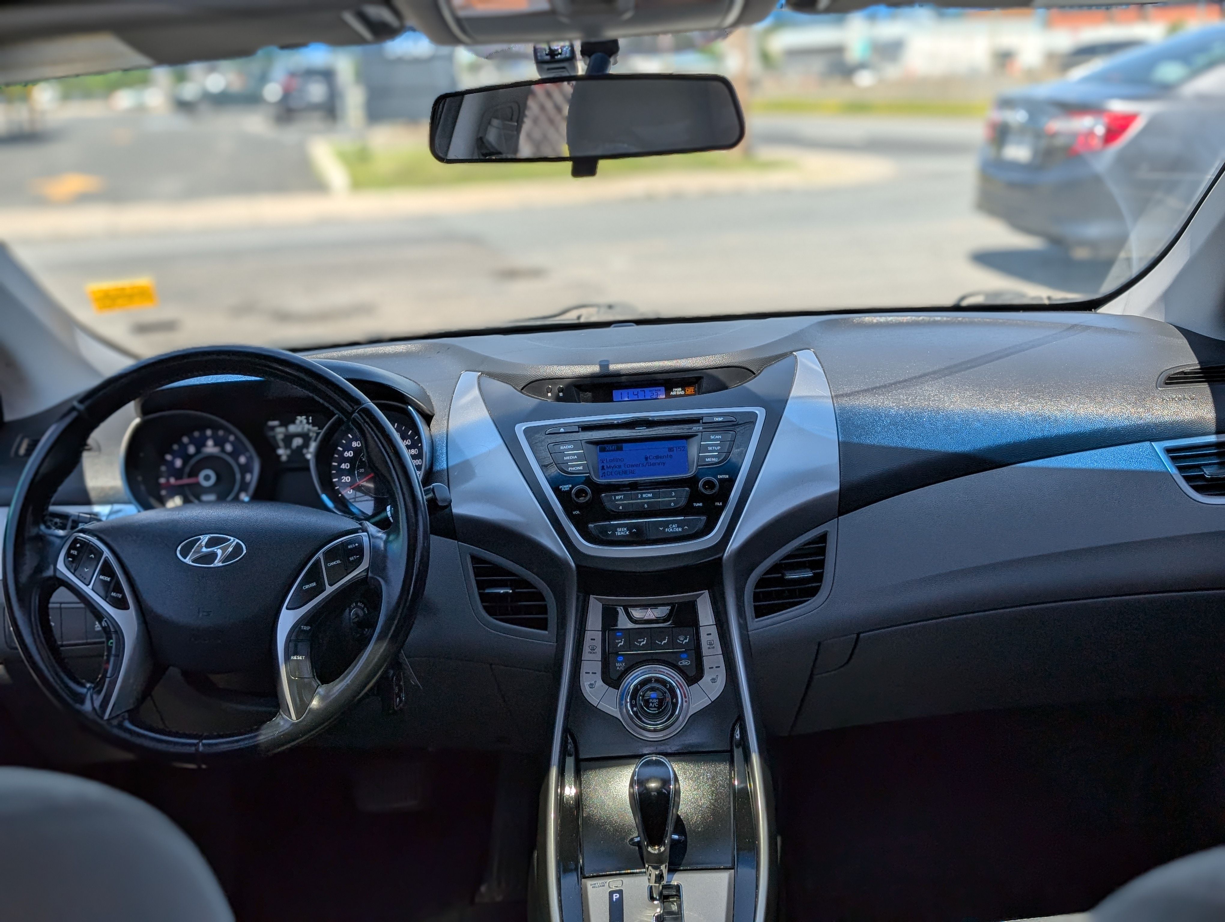 Hyundai Elantra 2013 - Image 12