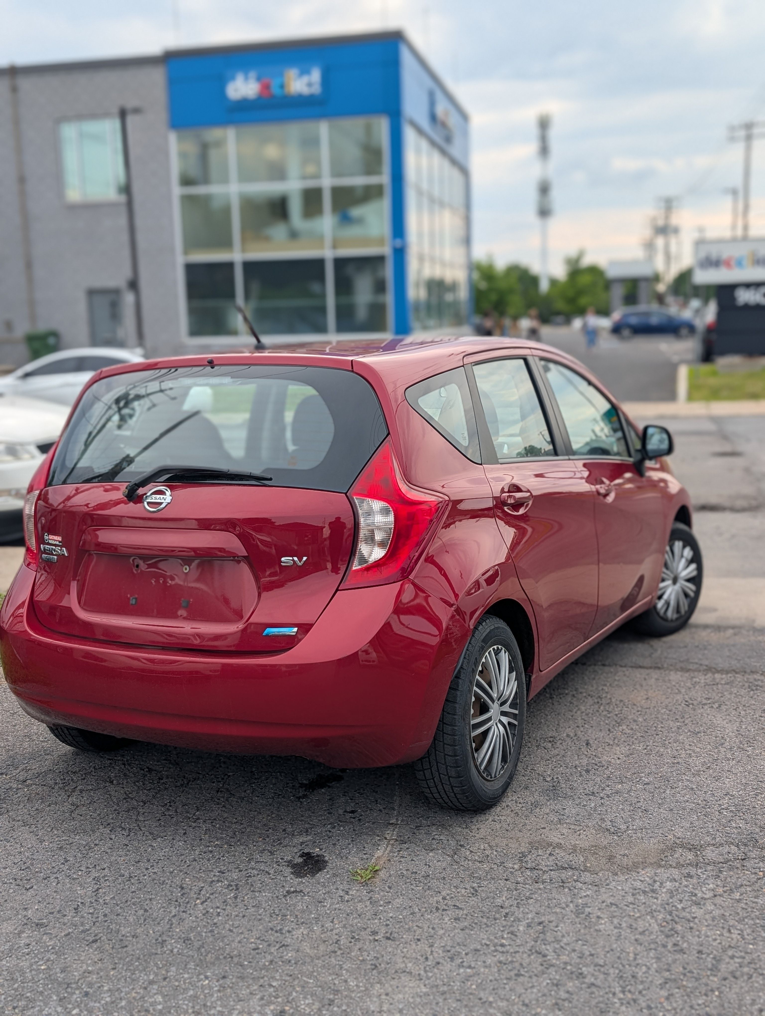 Nissan versa hatchback 2014 - Image 4