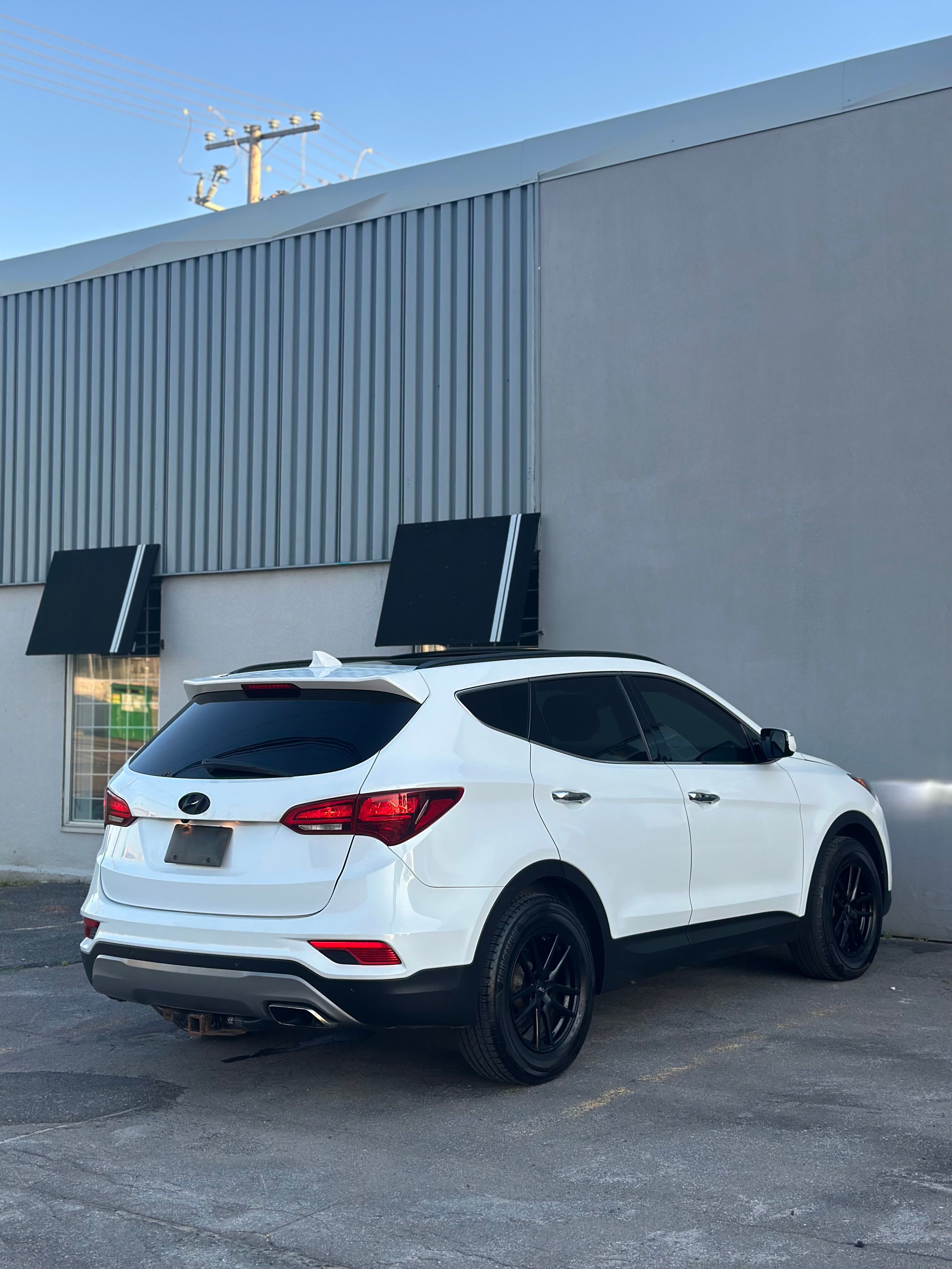 Hyundai Santa Fe 2018 - Image 4