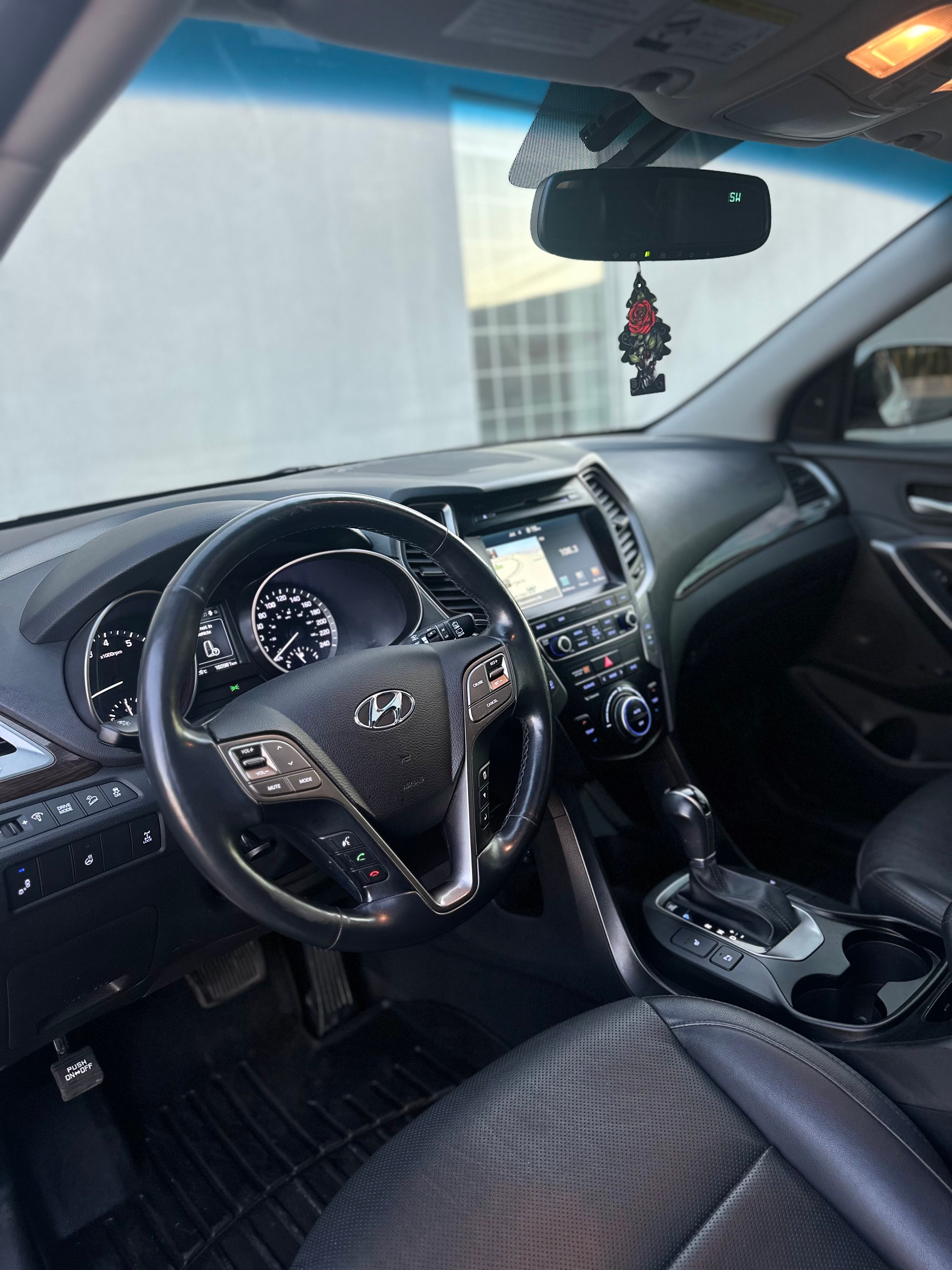 Hyundai Santa Fe 2018 - Image 8