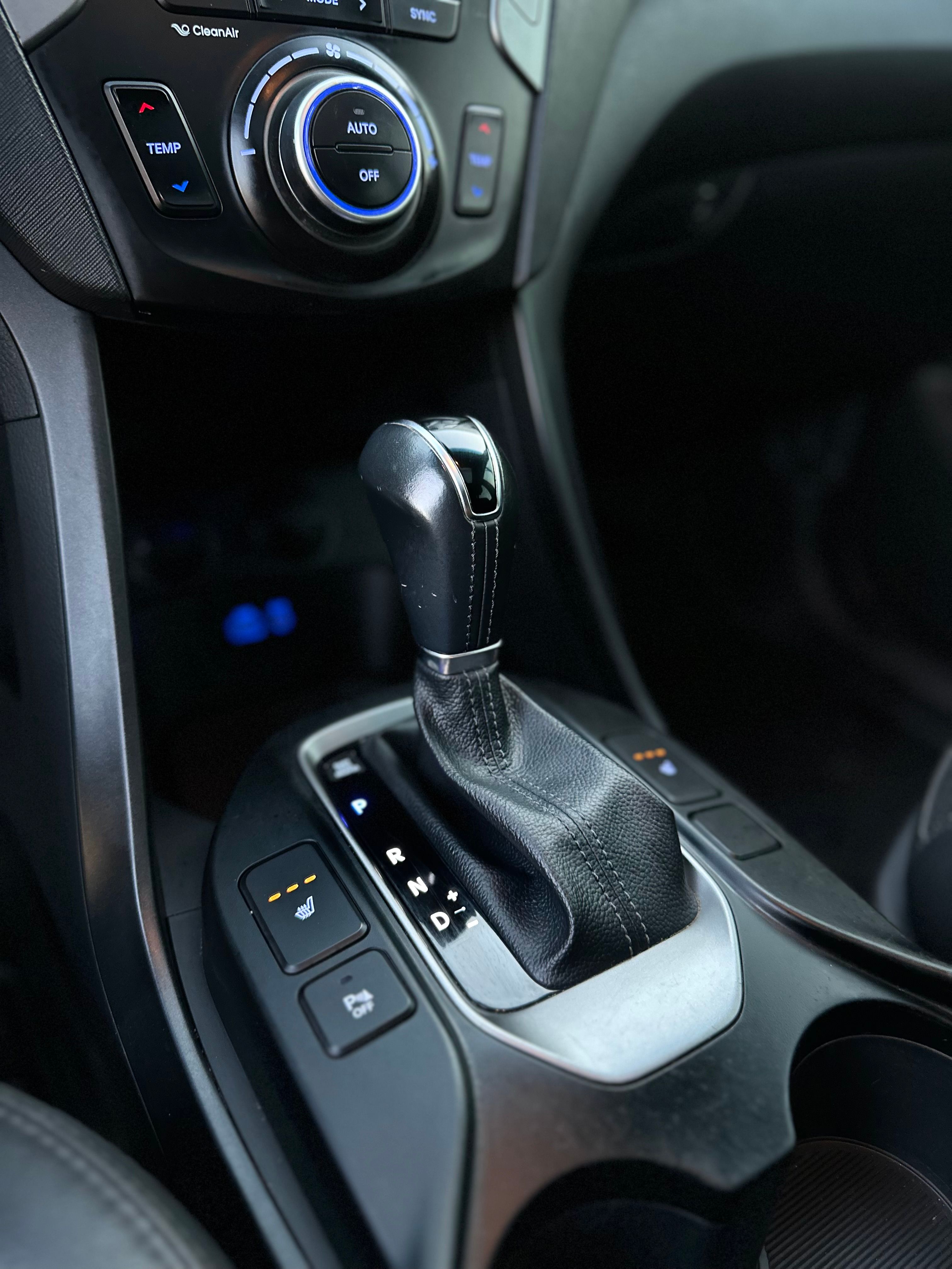 Hyundai Santa Fe 2018 - Image 10