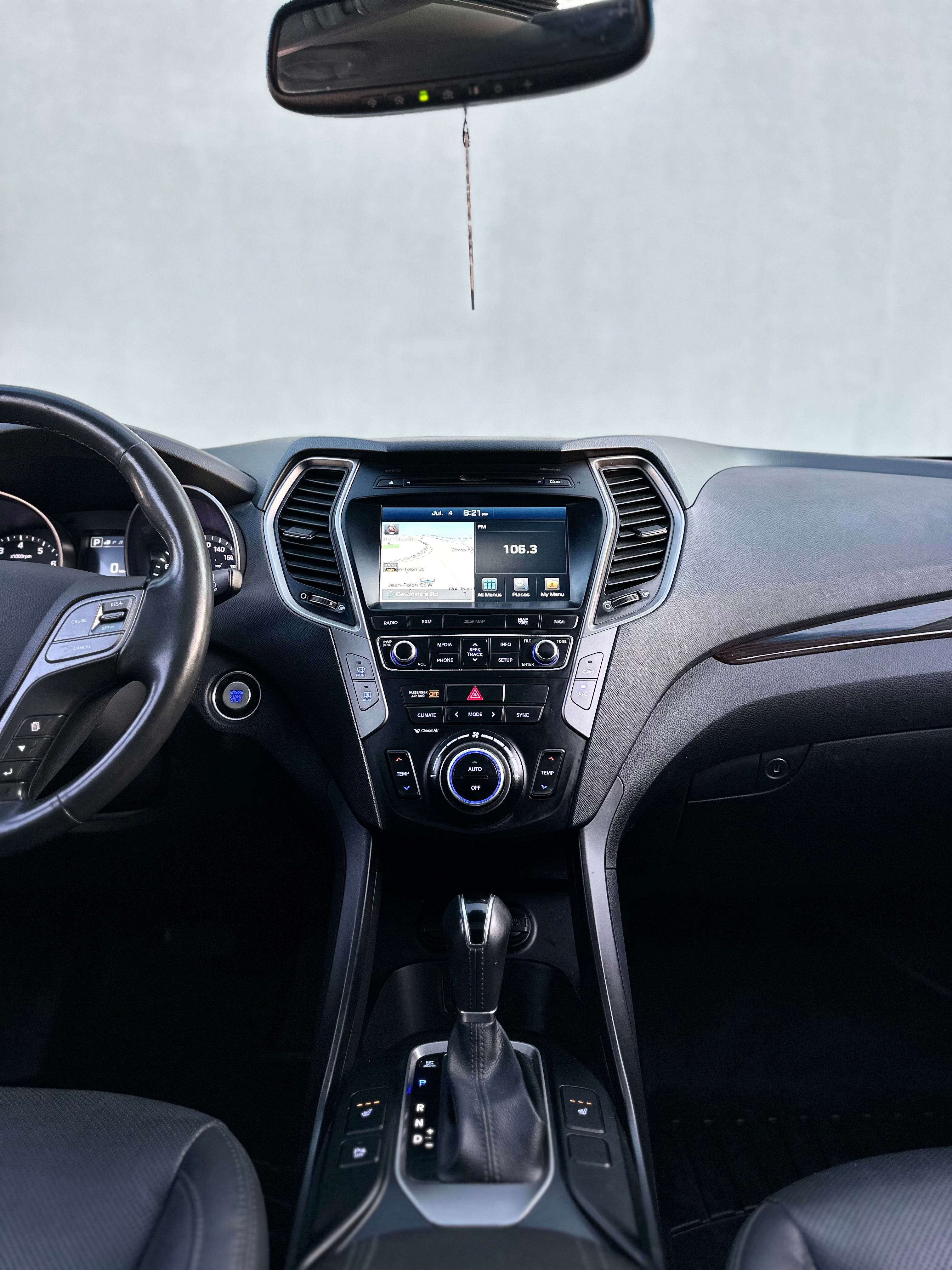 Hyundai Santa Fe 2018 - Image 14