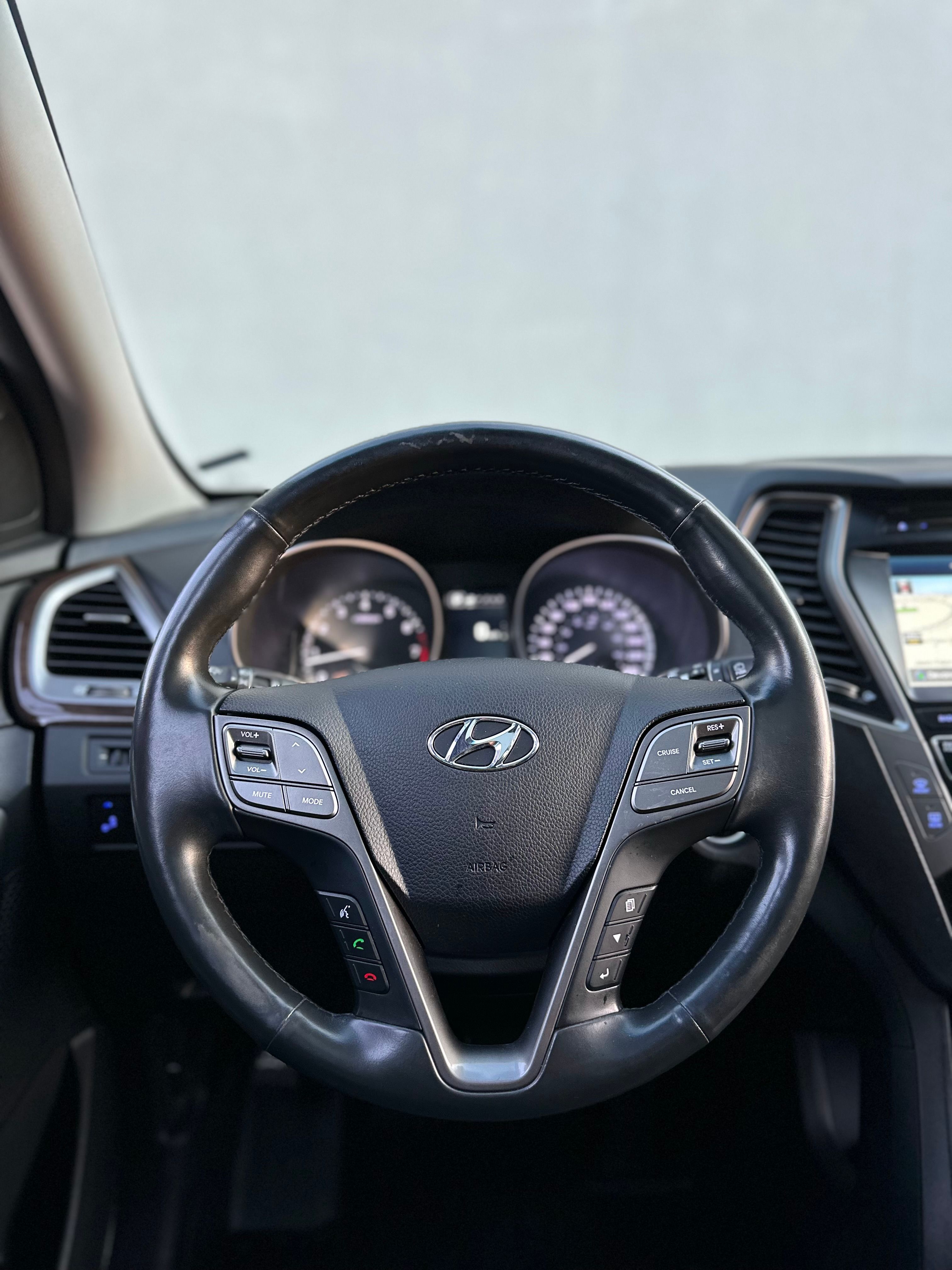 Hyundai Santa Fe 2018 - Image 15