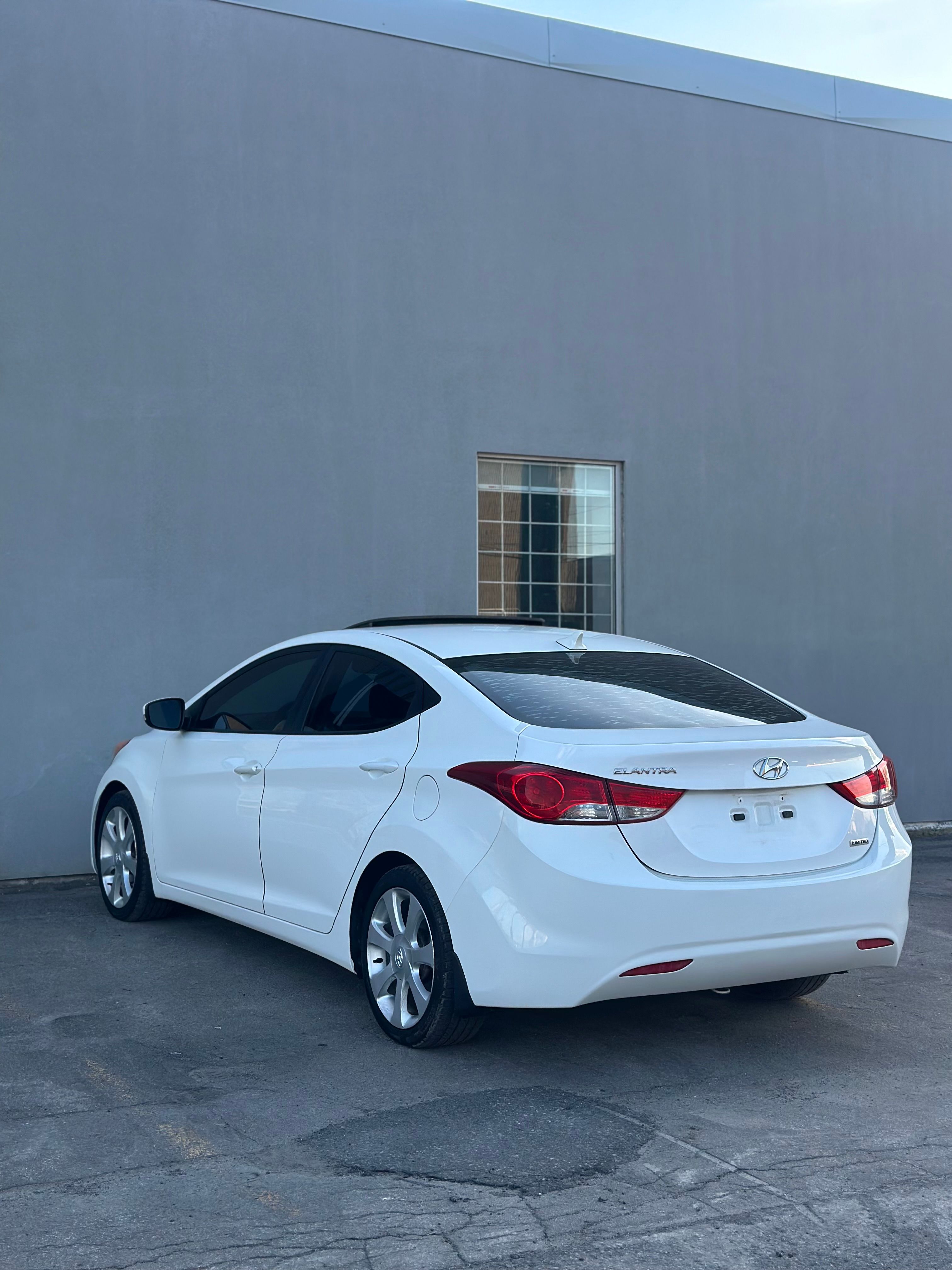Hyundai Elantra 2013 - Image 6