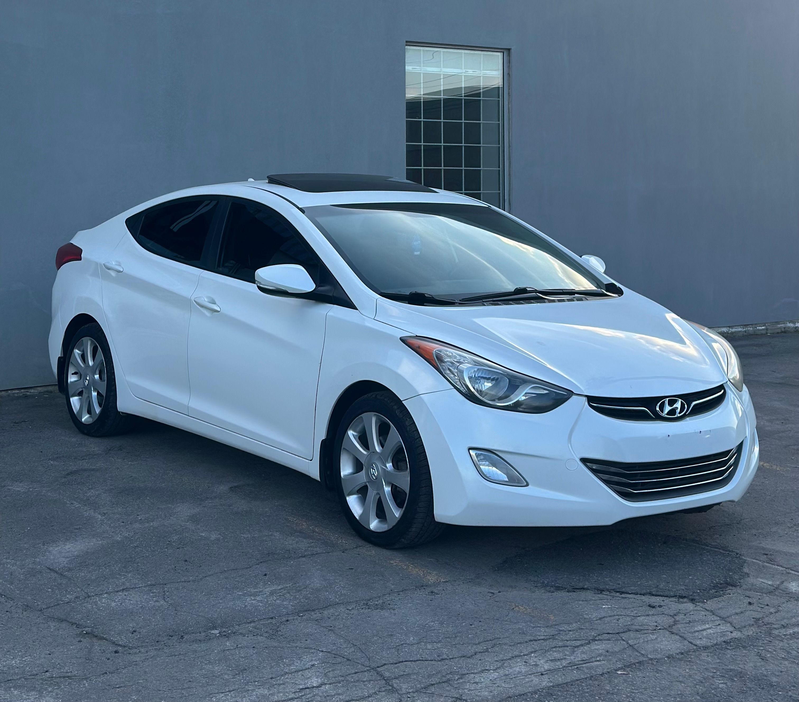 Hyundai Elantra 2013 - Image 1