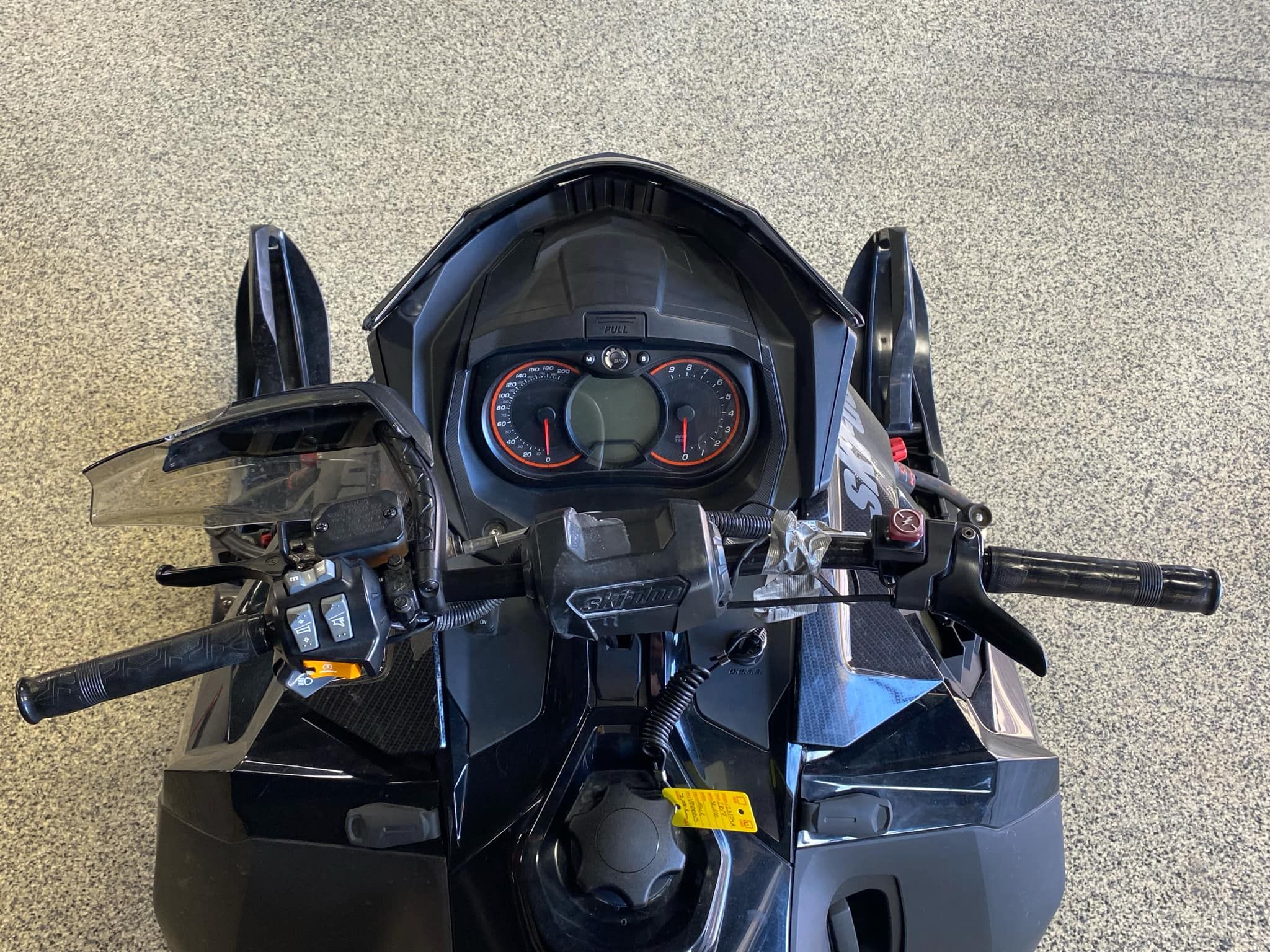 SKI-DOO Summit 600 X (REV) R 2017 - Image 6