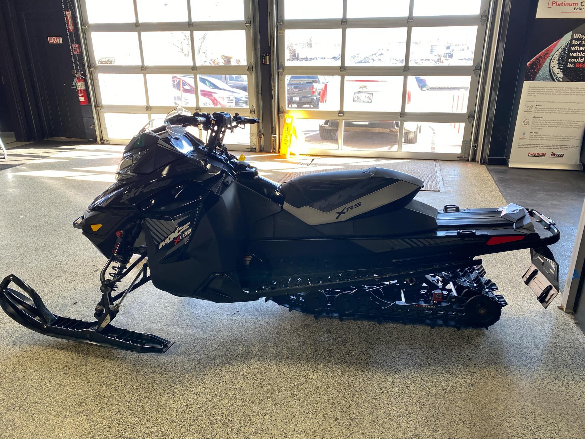 SKI-DOO Summit 600 X (REV) R 2017 - Image 4
