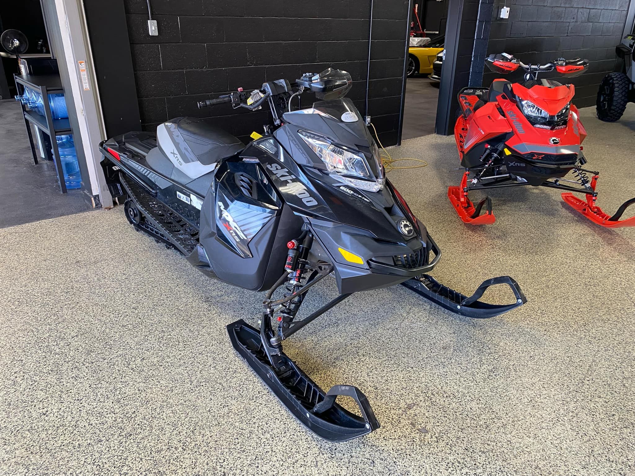 SKI-DOO Summit 600 X (REV) R 2017 - Image 1