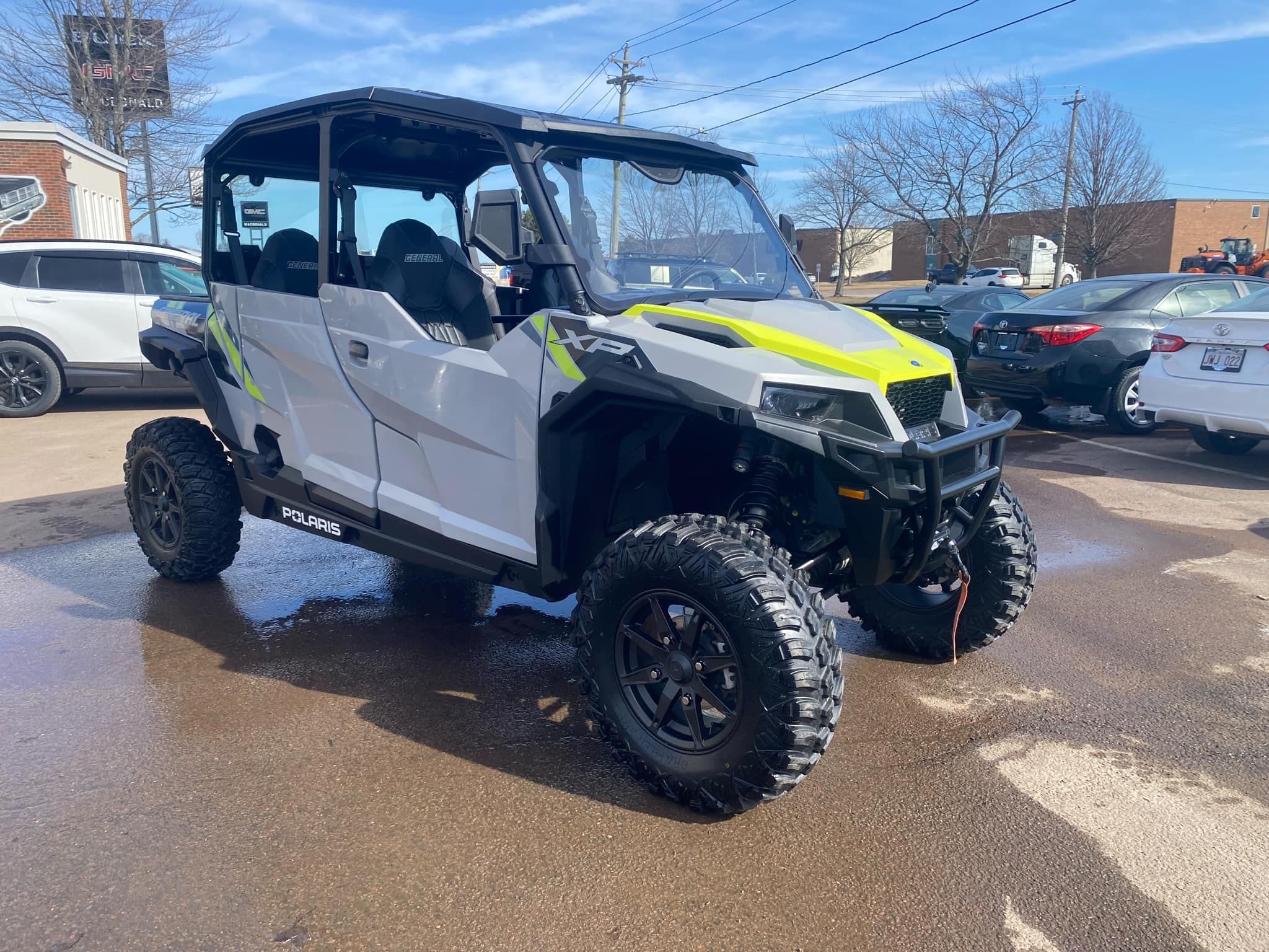 POLARIS General 1000 EPS Sport Gray 2024 - Image 2