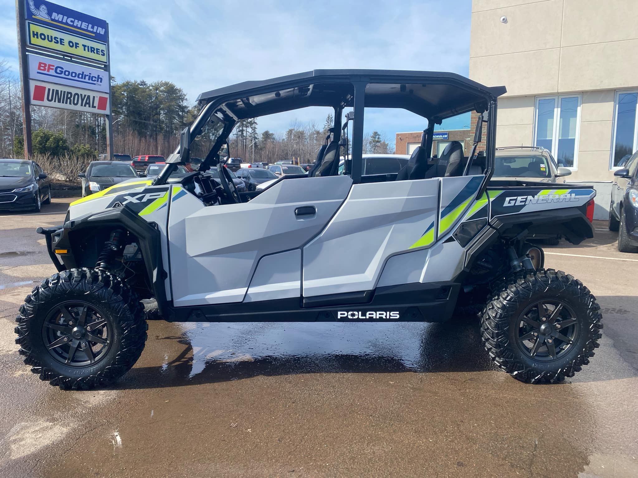 POLARIS General 1000 EPS Sport Gray 2024 - Image 3
