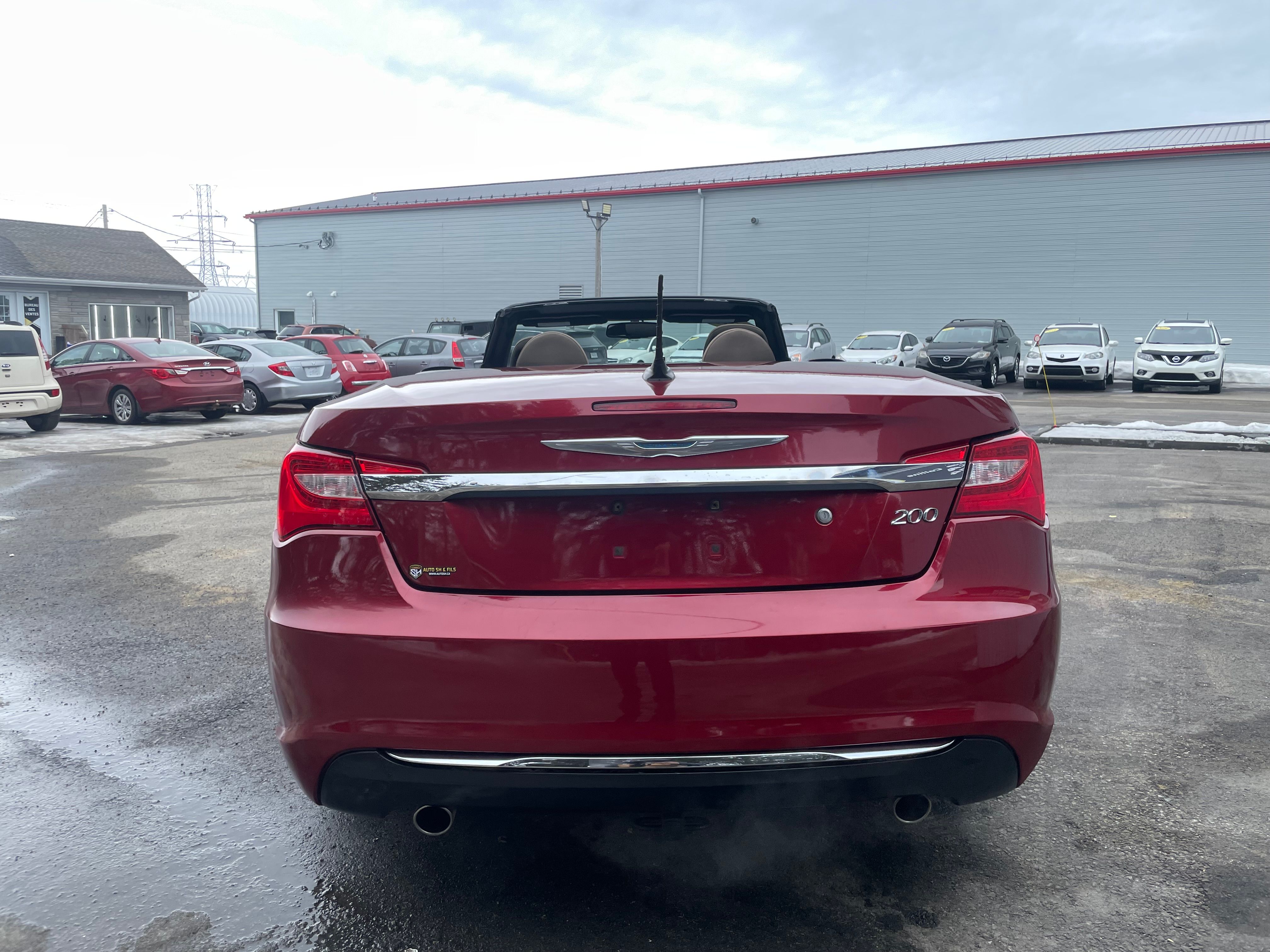 Chrysler 200 2011 - Image 18