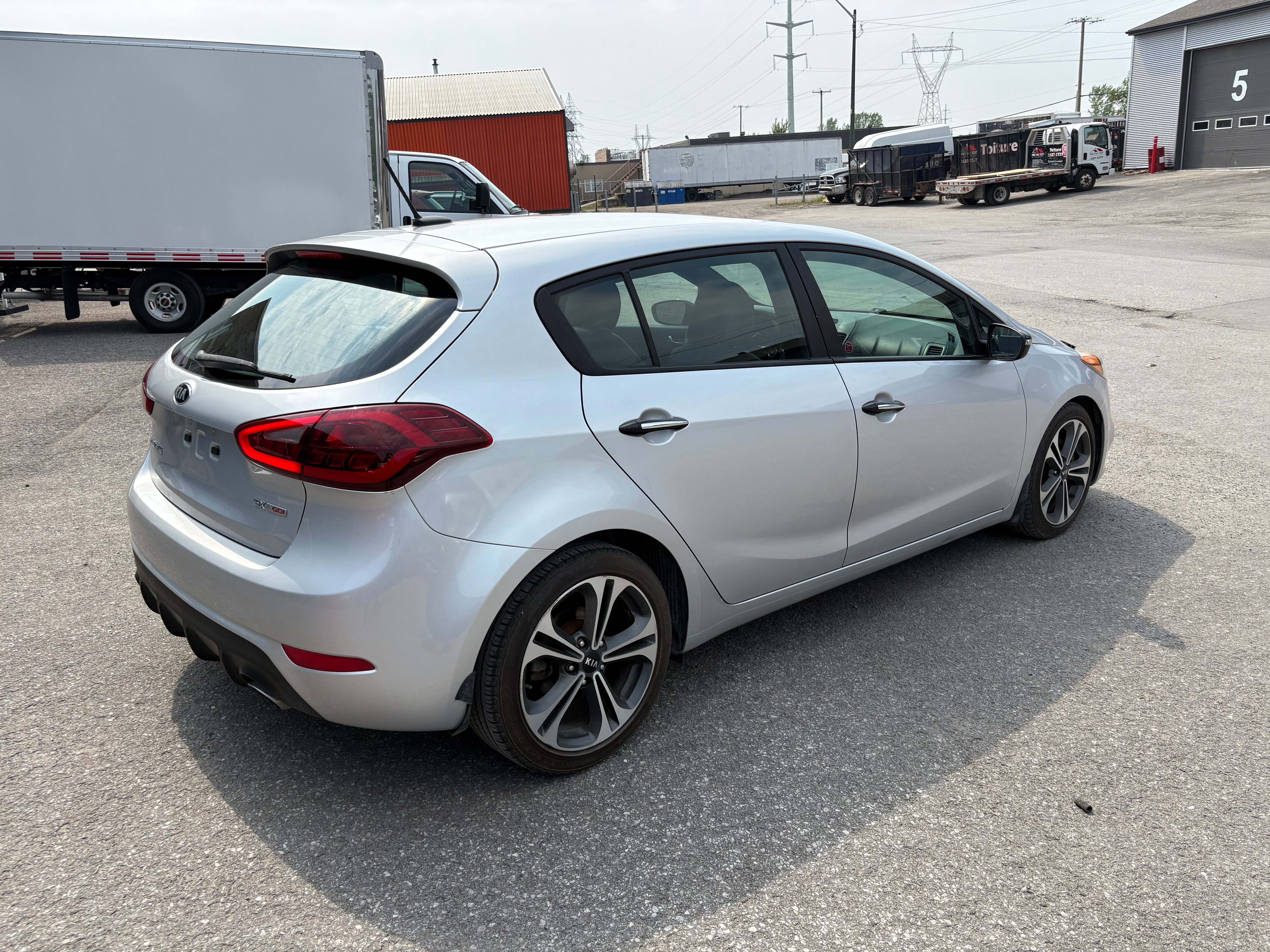 Kia Forte 5-Door 2016 - Image 5