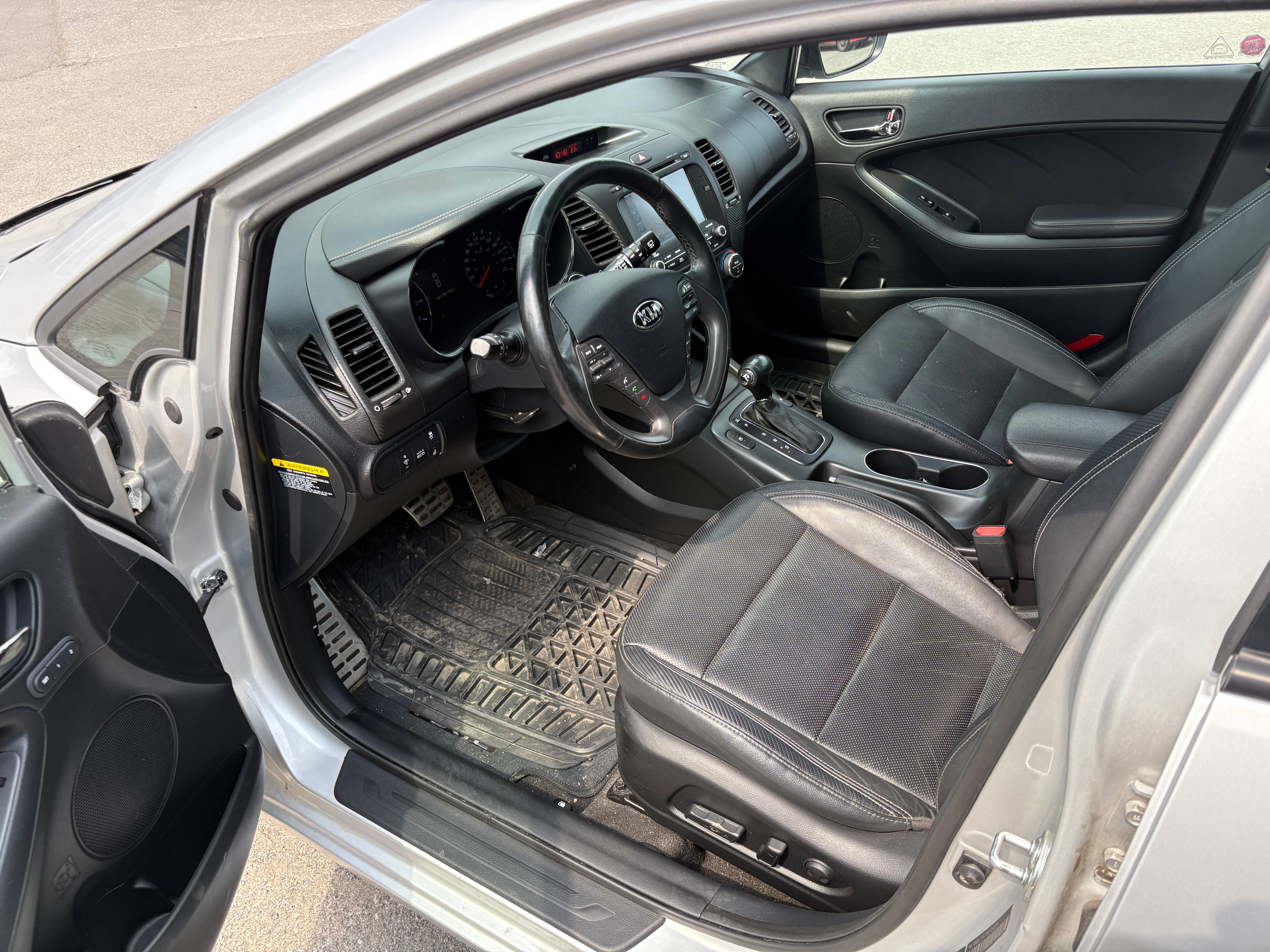 Kia Forte 5-Door 2016 - Image 9