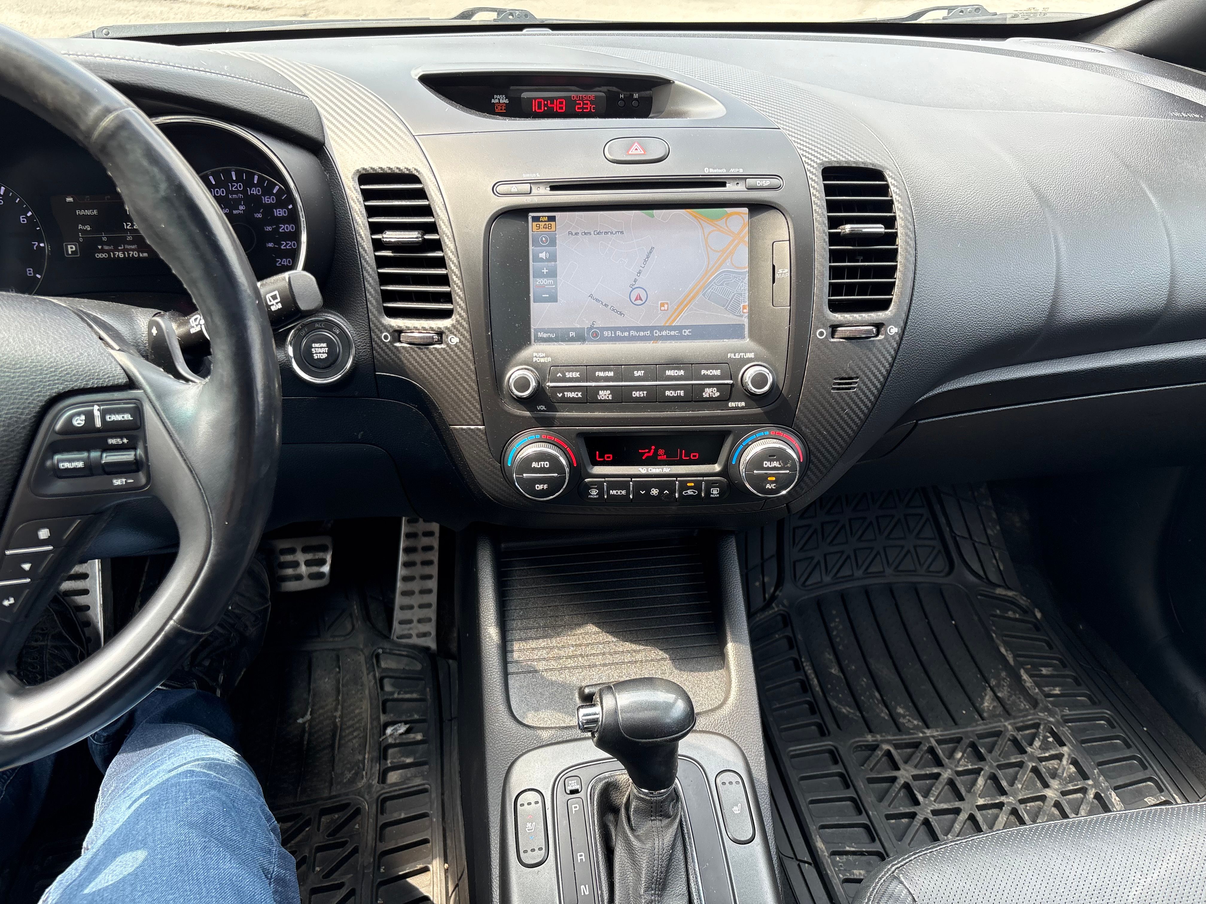 Kia Forte 5-Door 2016 - Image 14