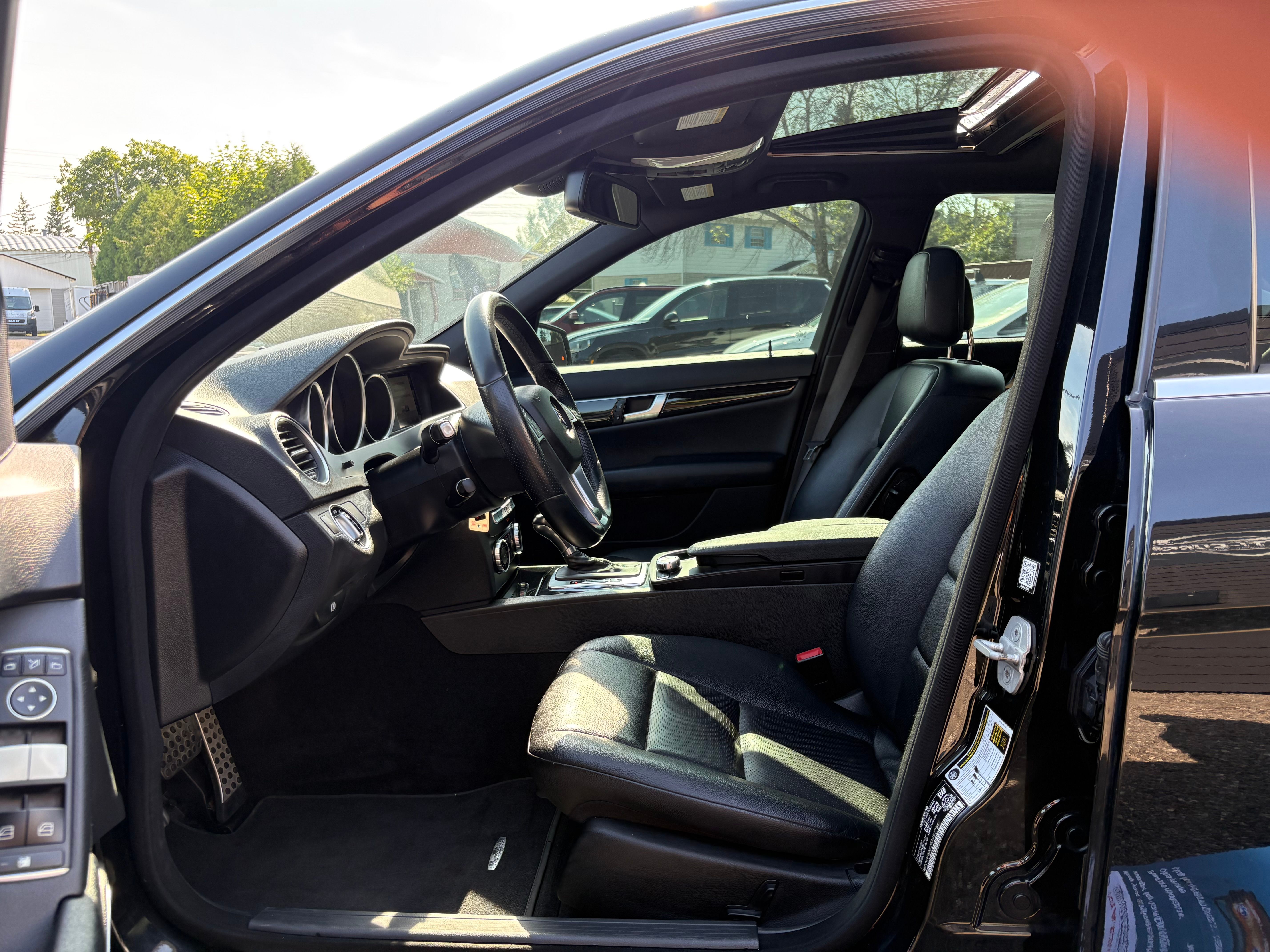 Mercedes-Benz C-Class 2014 - Image 8