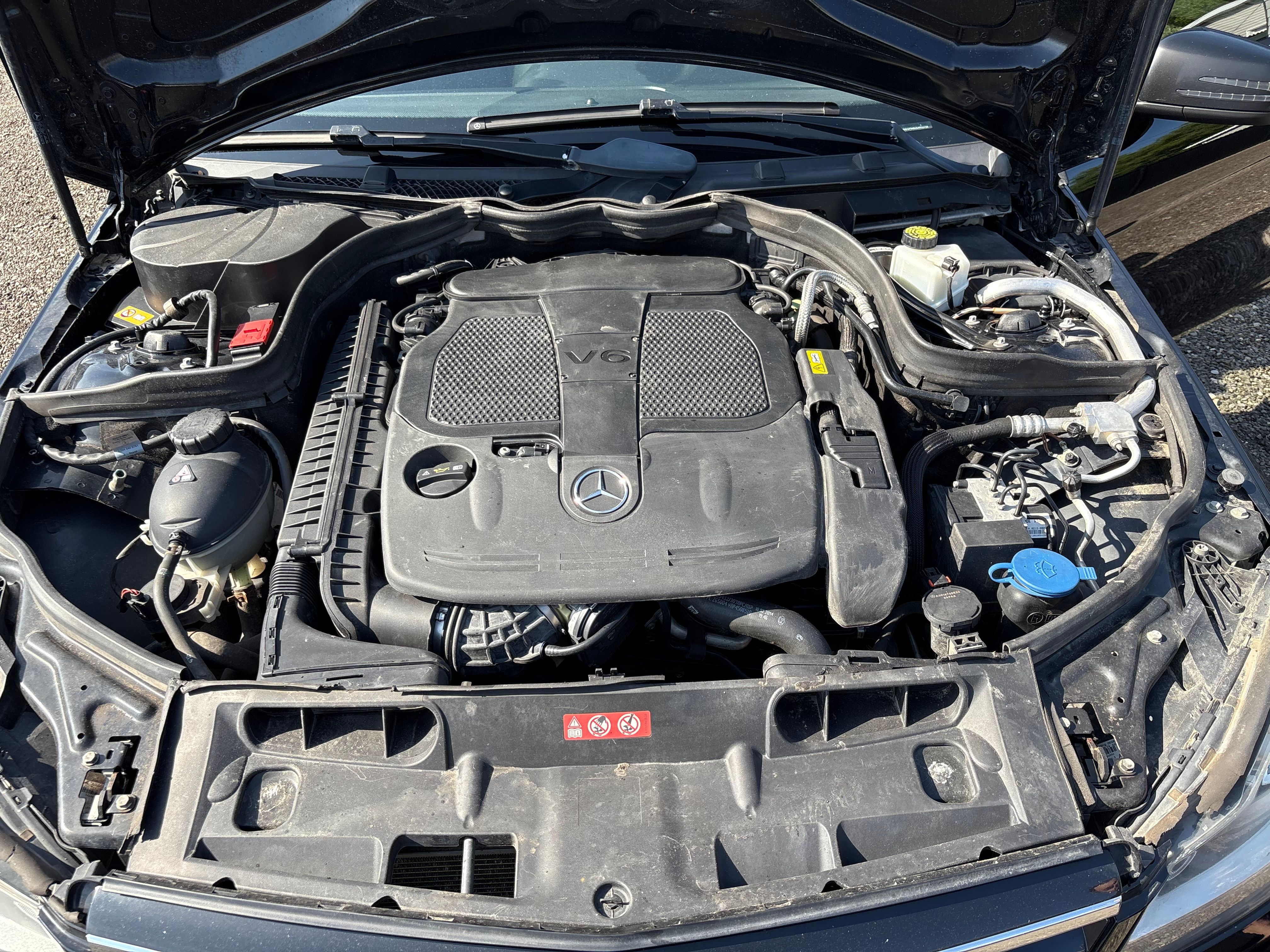 Mercedes-Benz C-Class 2014 - Image 13