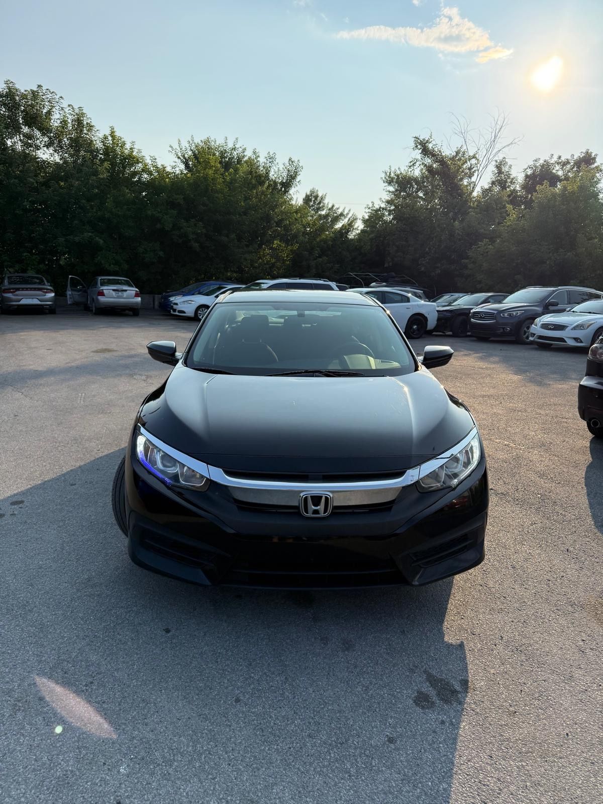 Honda Civic 2017 - Image 2